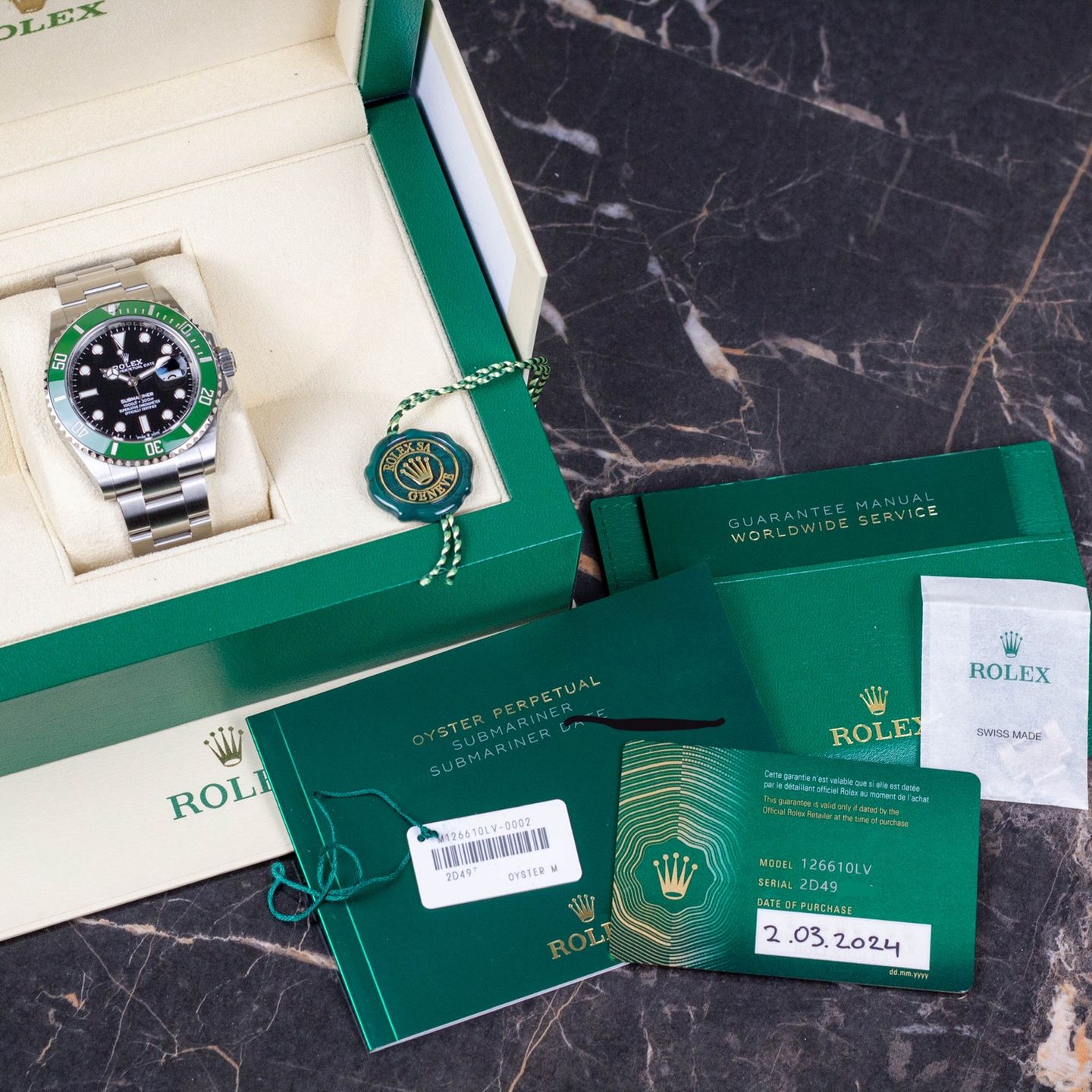 Rolex Submariner Date 126610LV (2024) - Black dial 41 mm Steel case (2/8)