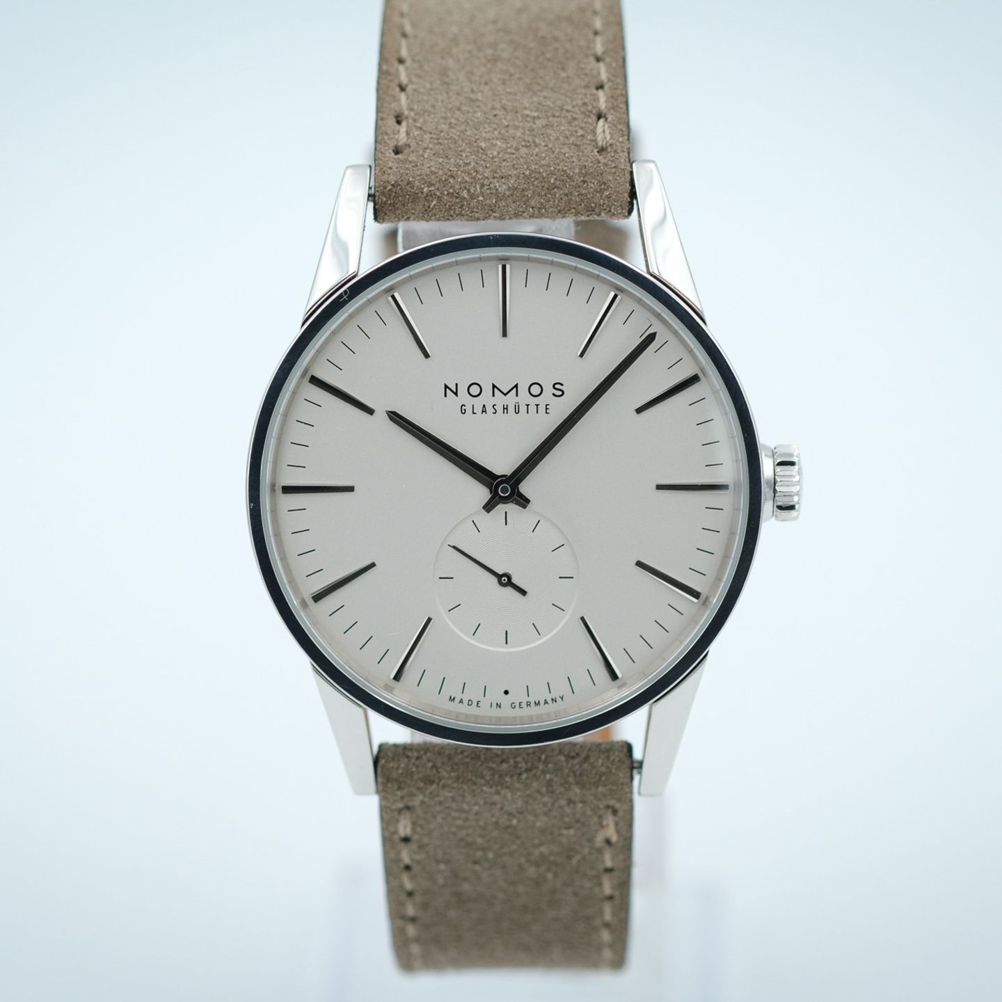 NOMOS Zürich 801 - (3/8)