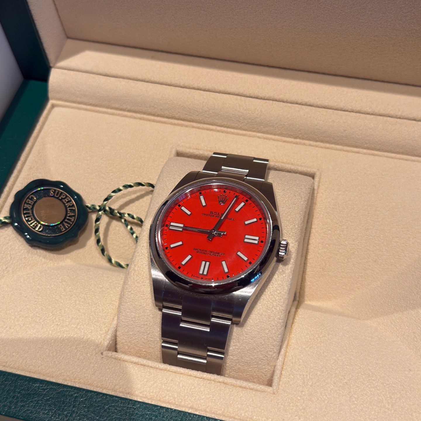 Rolex Oyster Perpetual 41 124300 - (1/3)