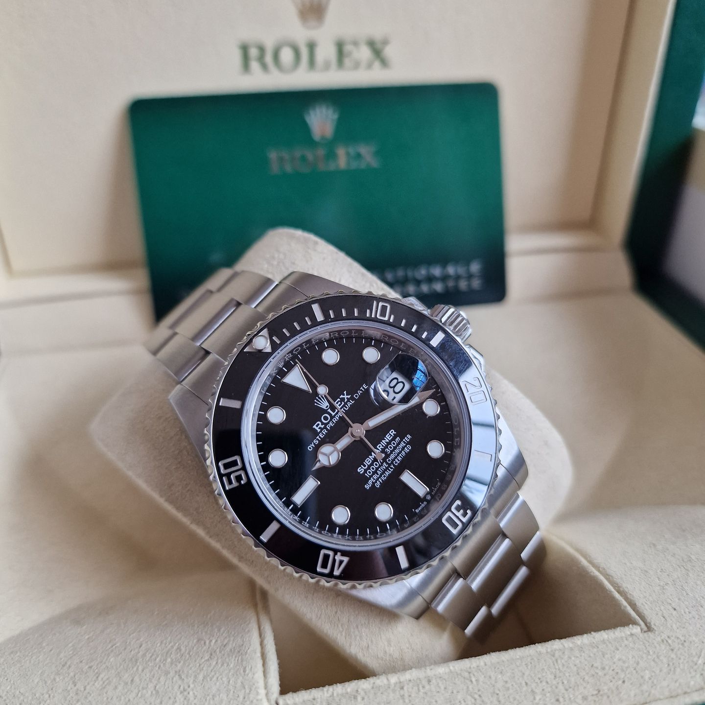 Rolex Submariner Date 126610LN (2024) - Zwart wijzerplaat 41mm Staal (1/5)