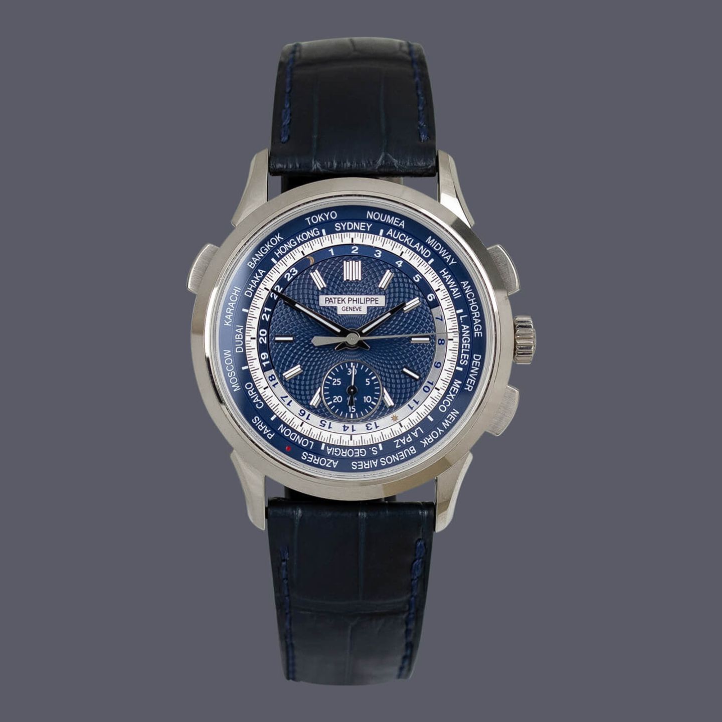 Patek Philippe World Time Chronograph 5930G-001 (2021) - Blauw wijzerplaat 40mm Witgoud (1/1)