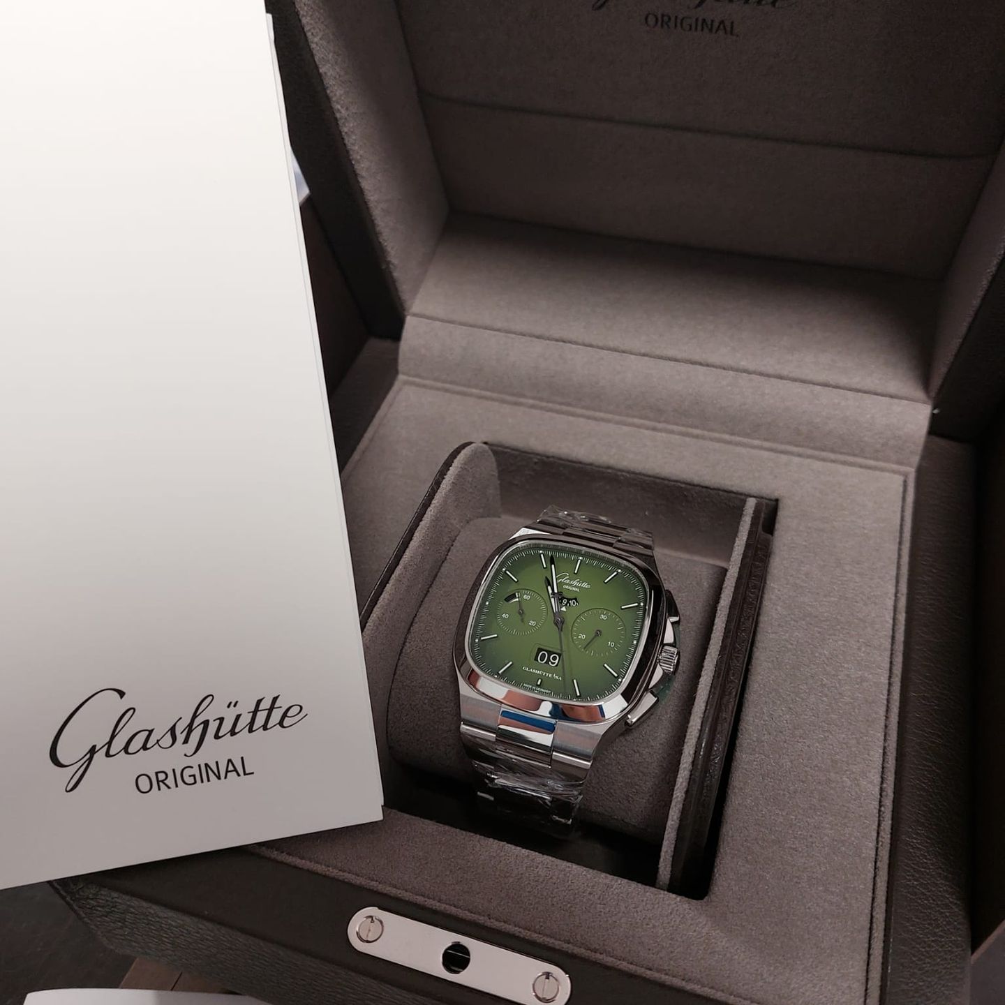 Glashütte Original Seventies Chronograph Panorama Date 1-37-02-09-02-70 - (8/8)
