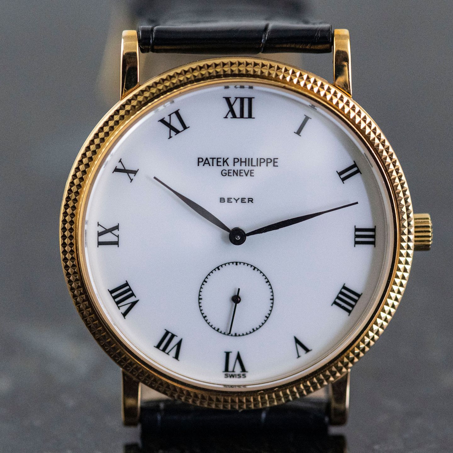 Patek Philippe Calatrava 3919J (1986) - Wit wijzerplaat 33mm Geelgoud (5/8)