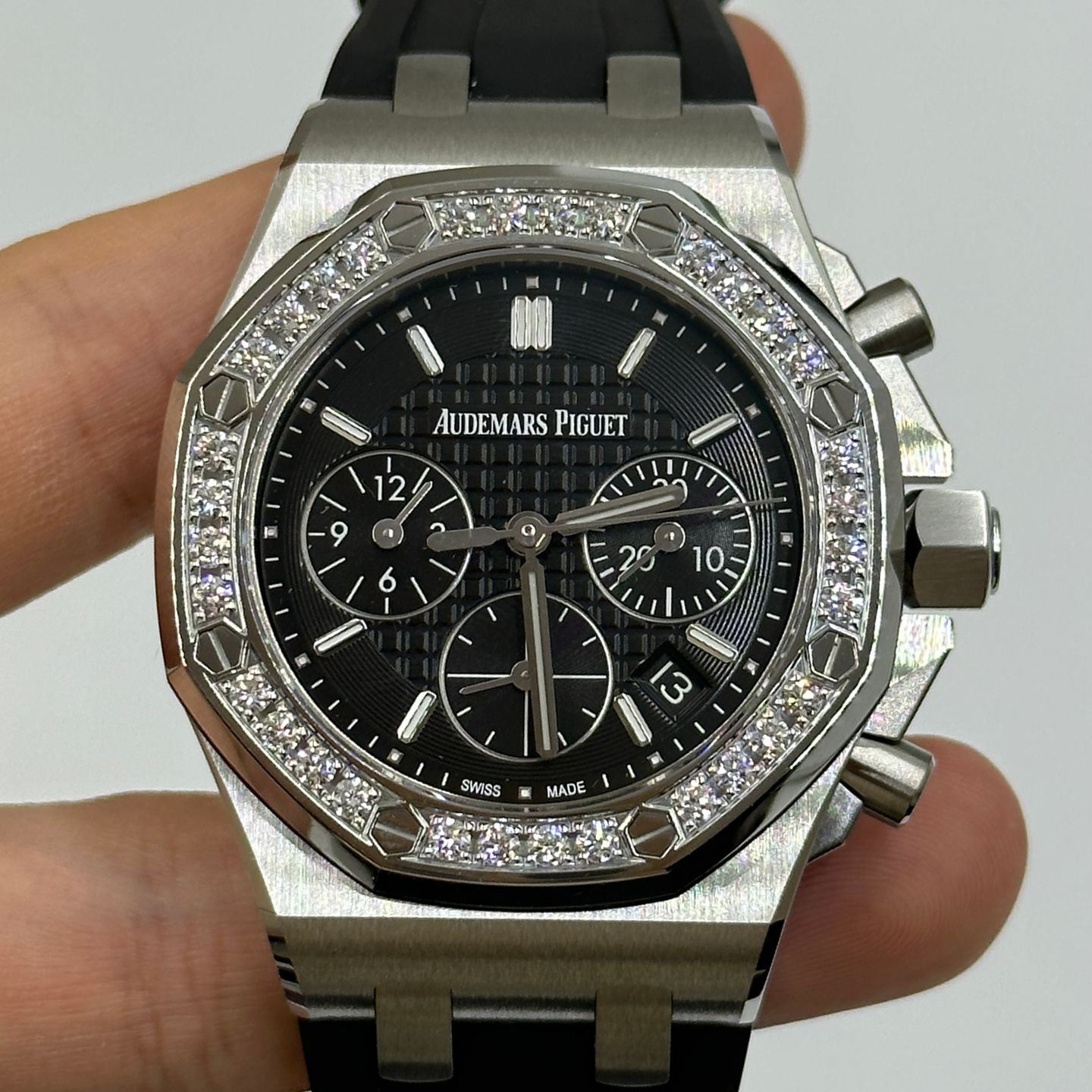 Audemars Piguet Royal Oak Offshore Lady 26231ST.ZZ.D002CA.01 (2023) - Black dial 37 mm Steel case (8/8)