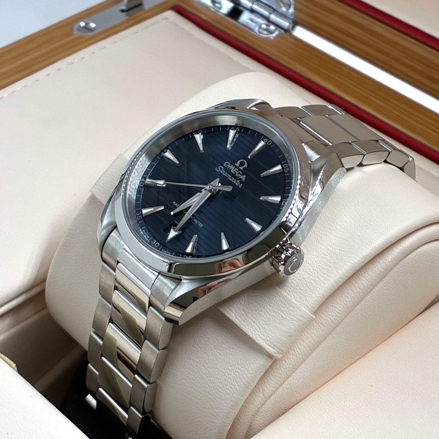 Omega Seamaster Aqua Terra 220.10.38.20.03.001 - (2/7)