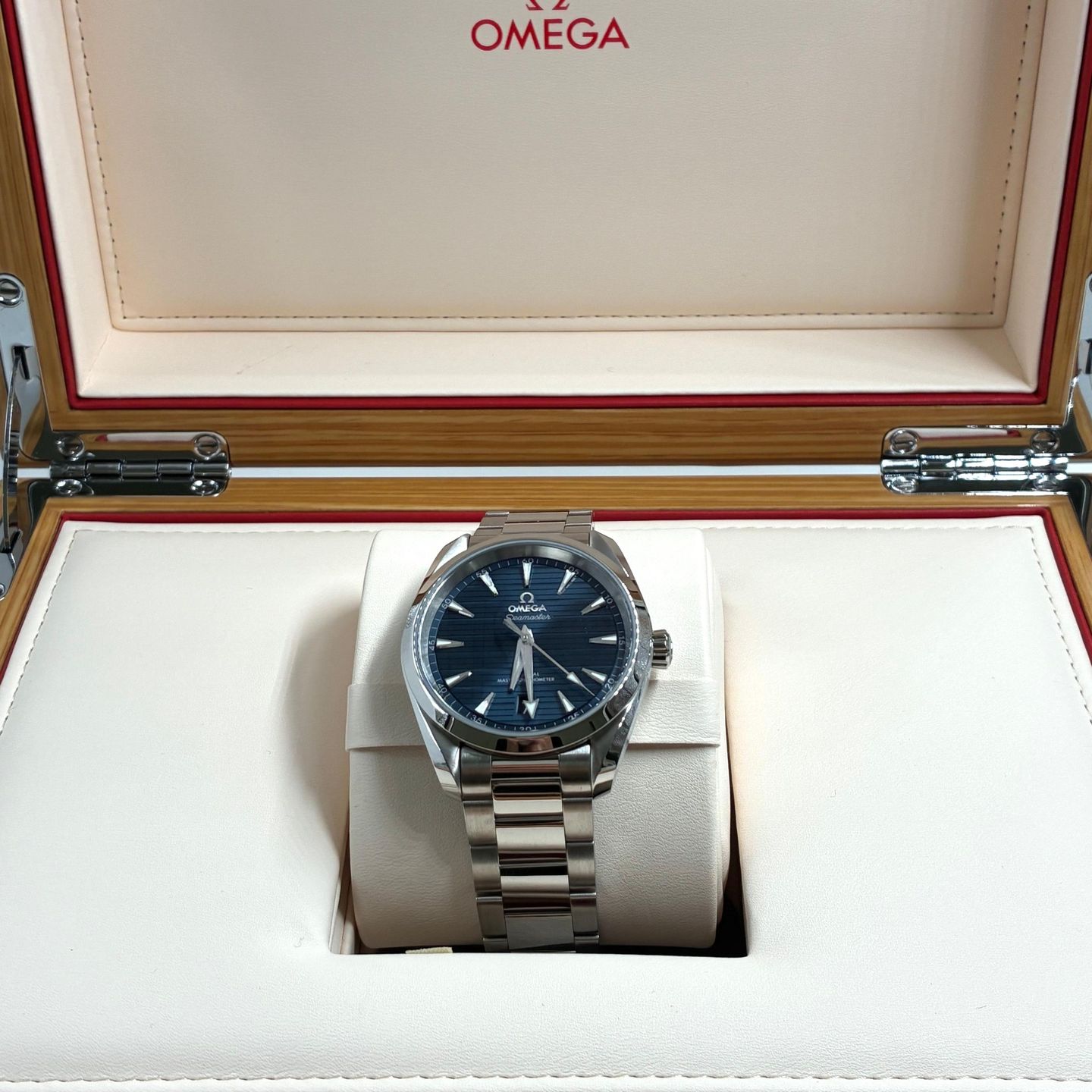 Omega Seamaster Aqua Terra 220.10.38.20.03.001 - (3/7)