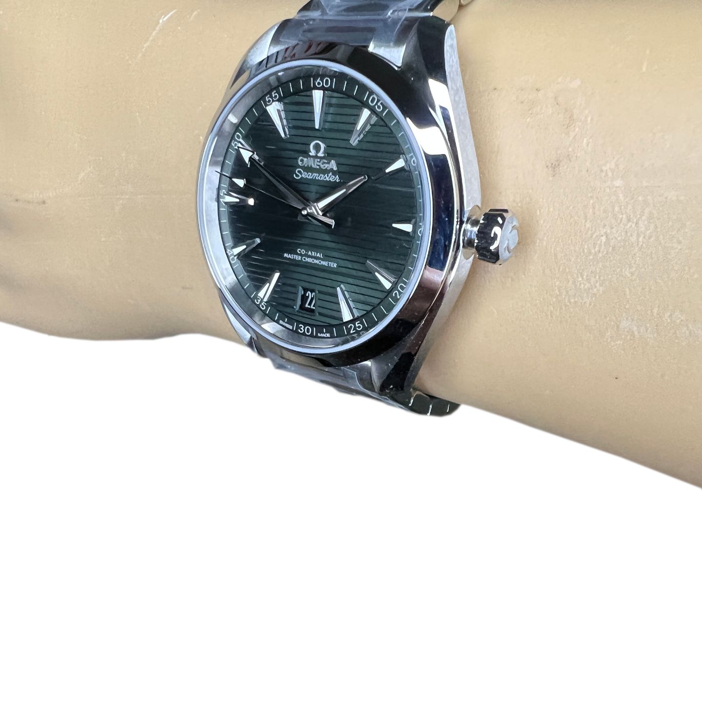 Omega Seamaster Aqua Terra 220.10.41.21.10.001 (2024) - Green dial 41 mm Steel case (4/8)