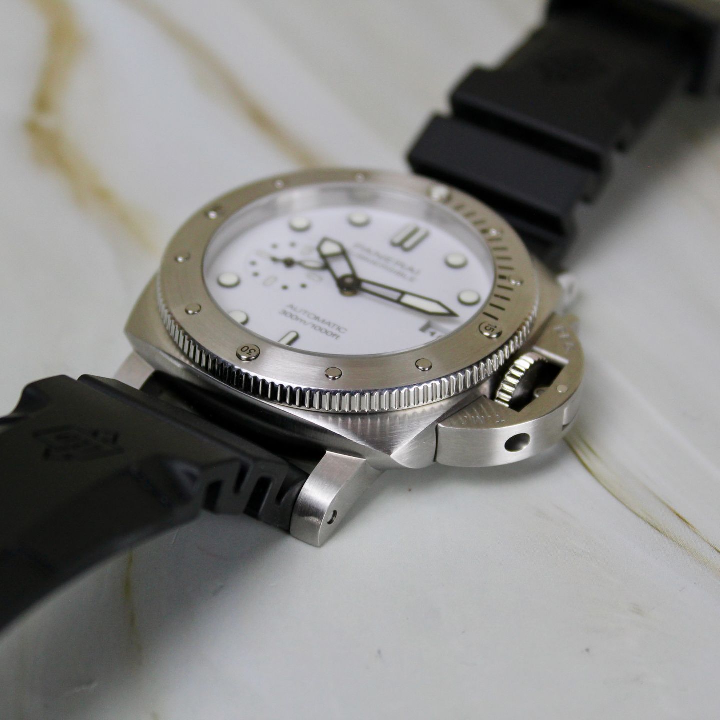 Panerai Luminor Submersible PAM02223 - (3/7)