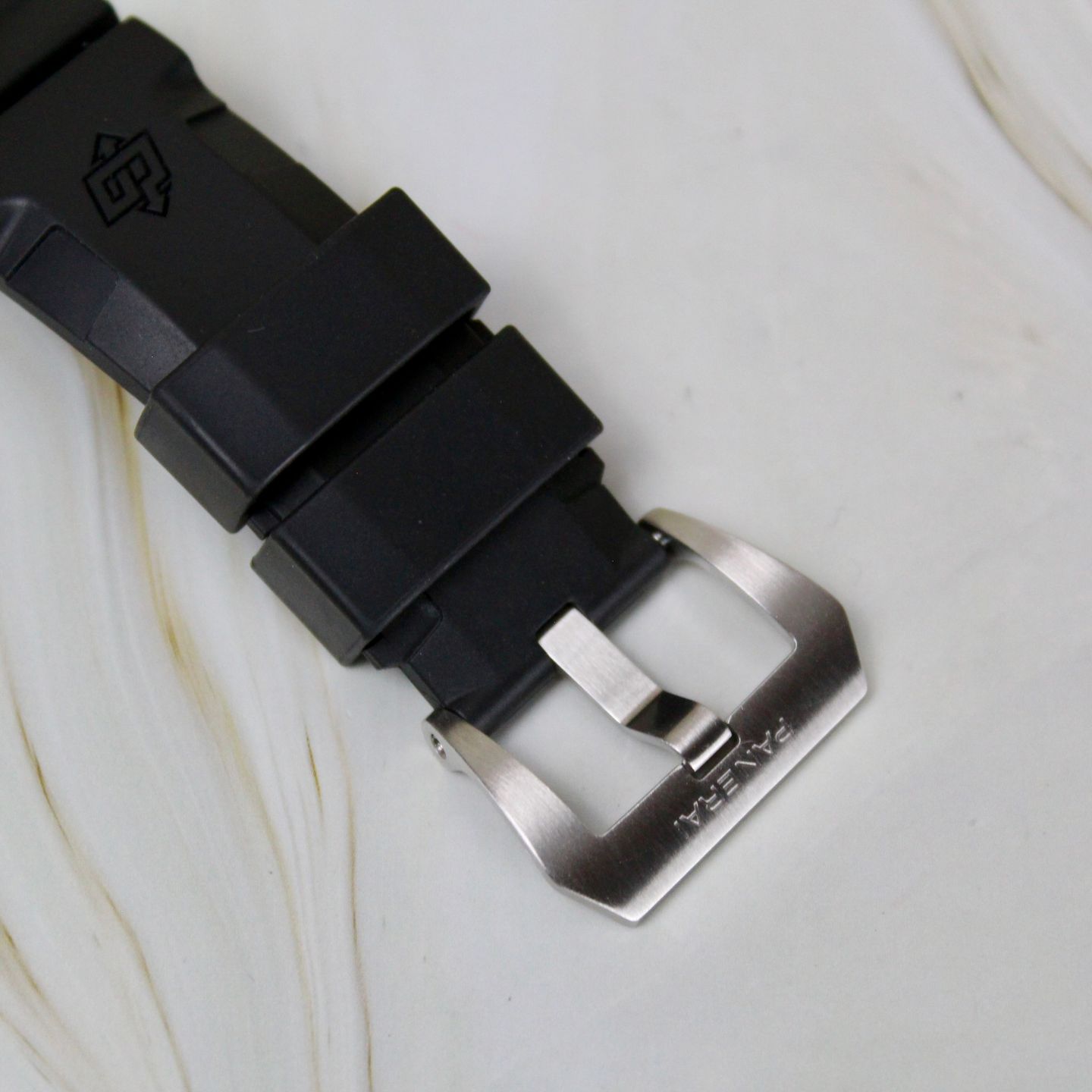 Panerai Luminor Submersible PAM02223 - (6/7)