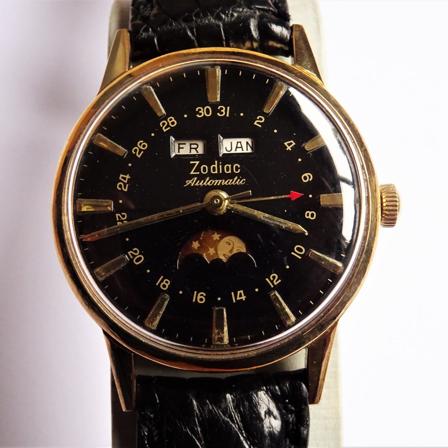 Zodiac Vintage 743.908 (1962) - Black dial 34 mm Gold/Steel case (4/8)