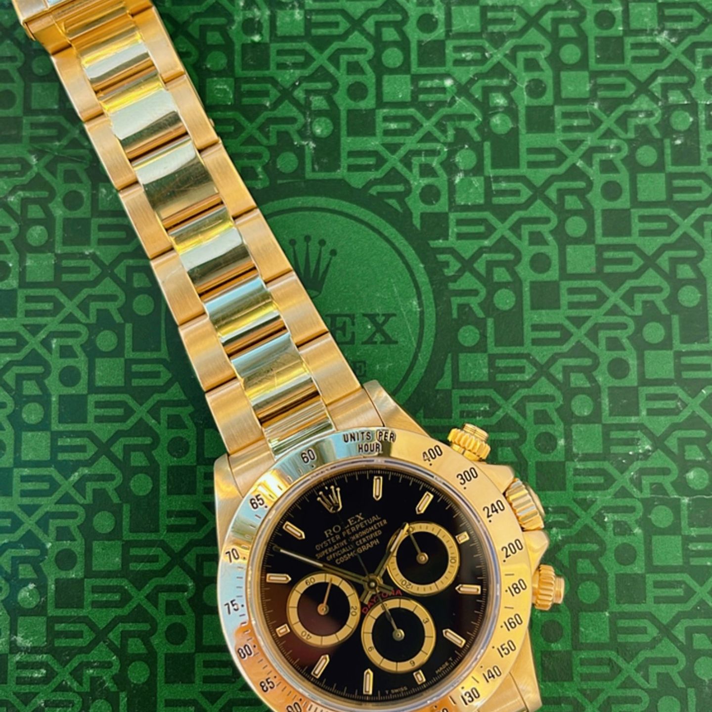 Rolex Daytona 16528 (1989) - Zwart wijzerplaat 40mm Geelgoud (3/6)
