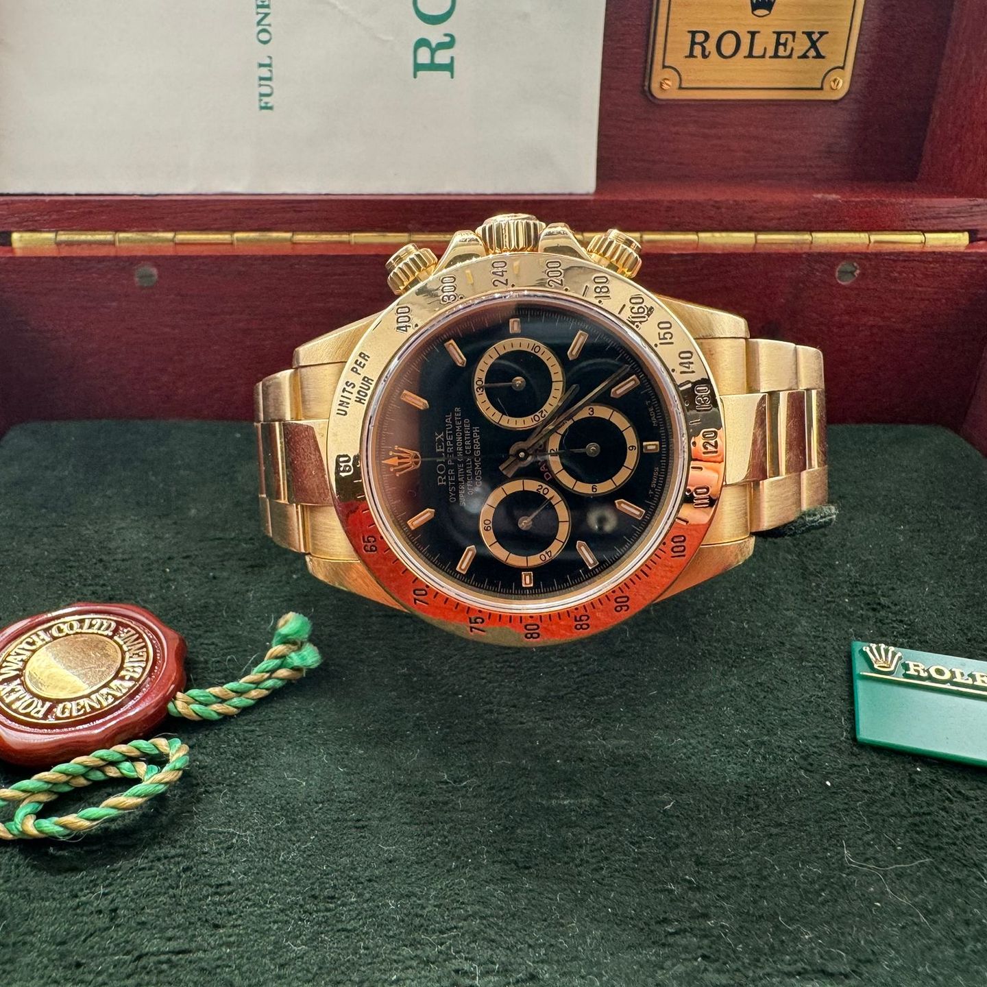 Rolex Daytona 16528 (1989) - Zwart wijzerplaat 40mm Geelgoud (1/6)
