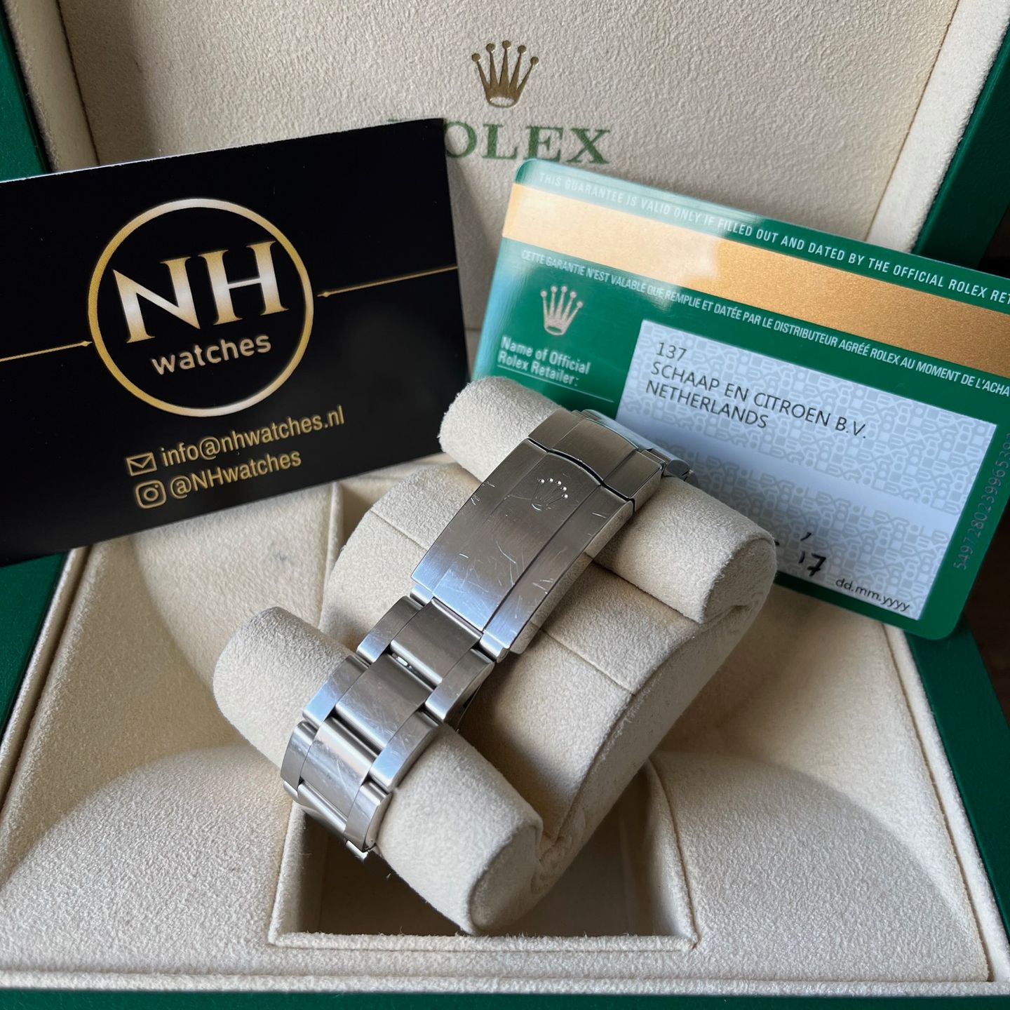 Rolex Oyster Perpetual 39 114300 (2017) - Silver dial 39 mm Steel case (6/8)