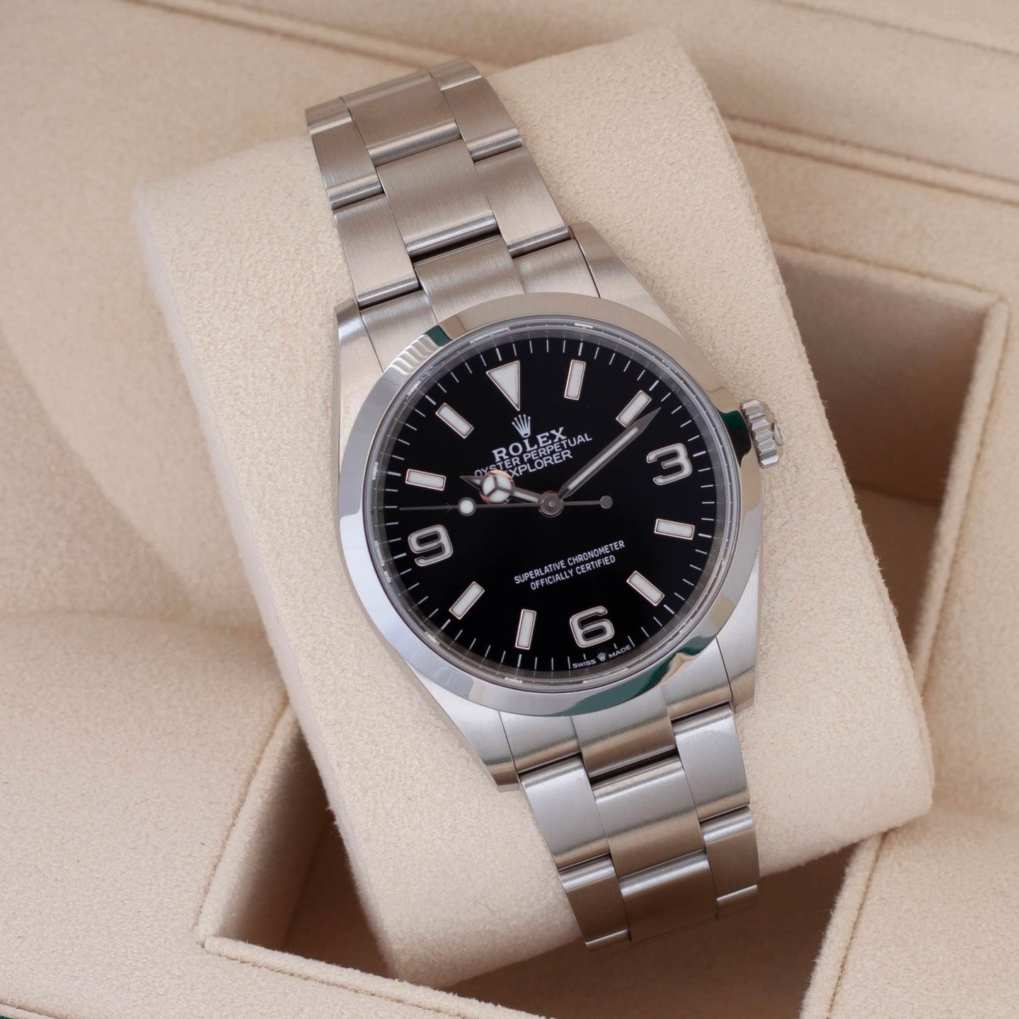 Rolex Explorer 124270 (2023) - Zwart wijzerplaat 36mm Staal (3/8)