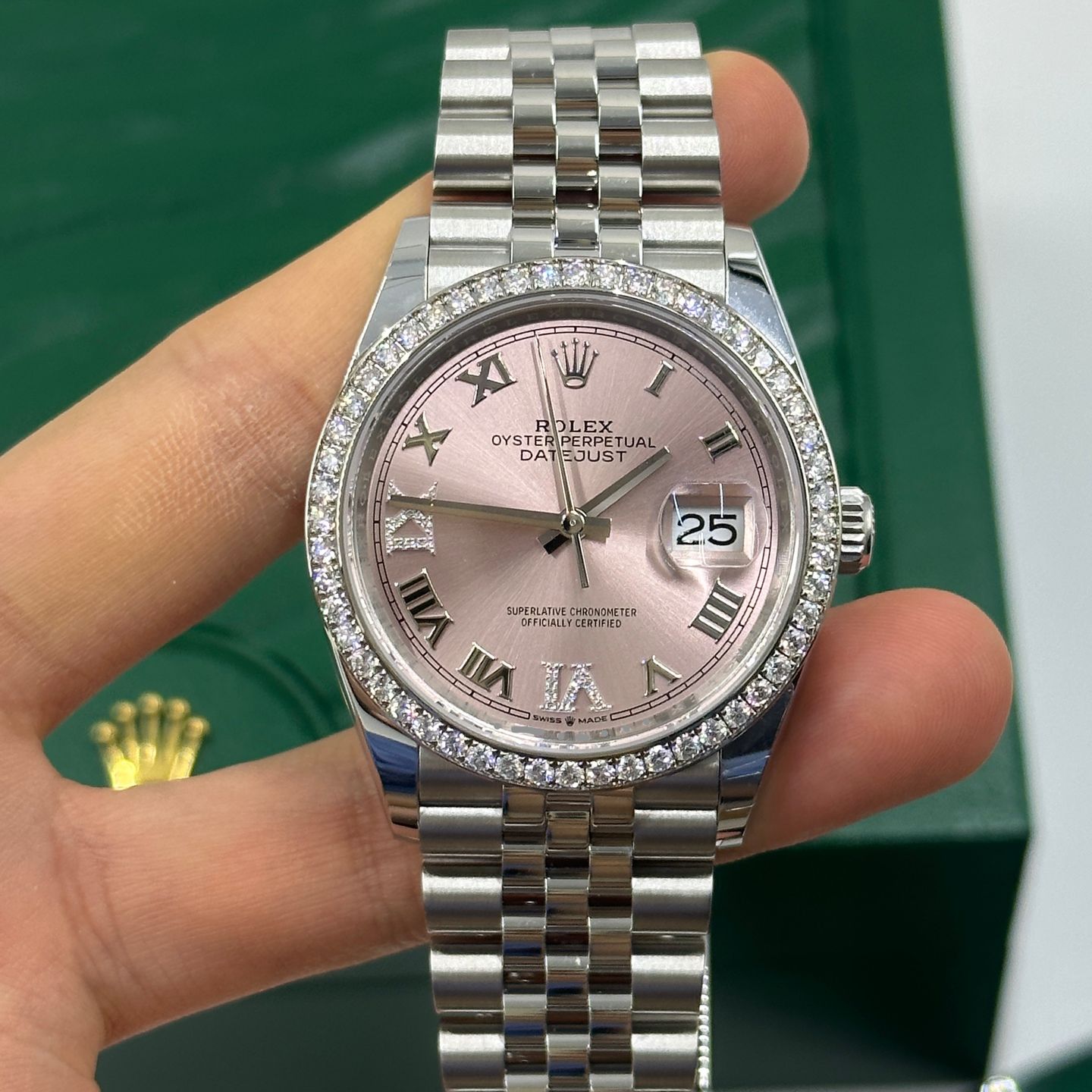 Rolex Datejust 36 126284RBR (2024) - Roze wijzerplaat 36mm Staal (6/8)