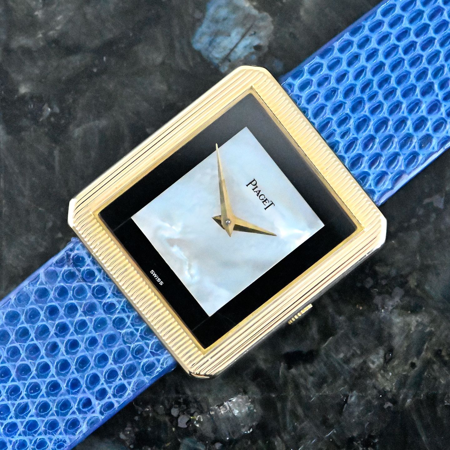 Piaget Protocole 9154 (1977) - Pearl dial 27 mm Yellow Gold case (8/8)