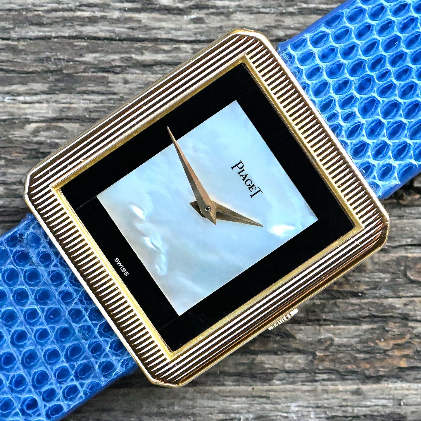 Piaget Protocole 9154 (1977) - Pearl dial 27 mm Yellow Gold case (1/8)