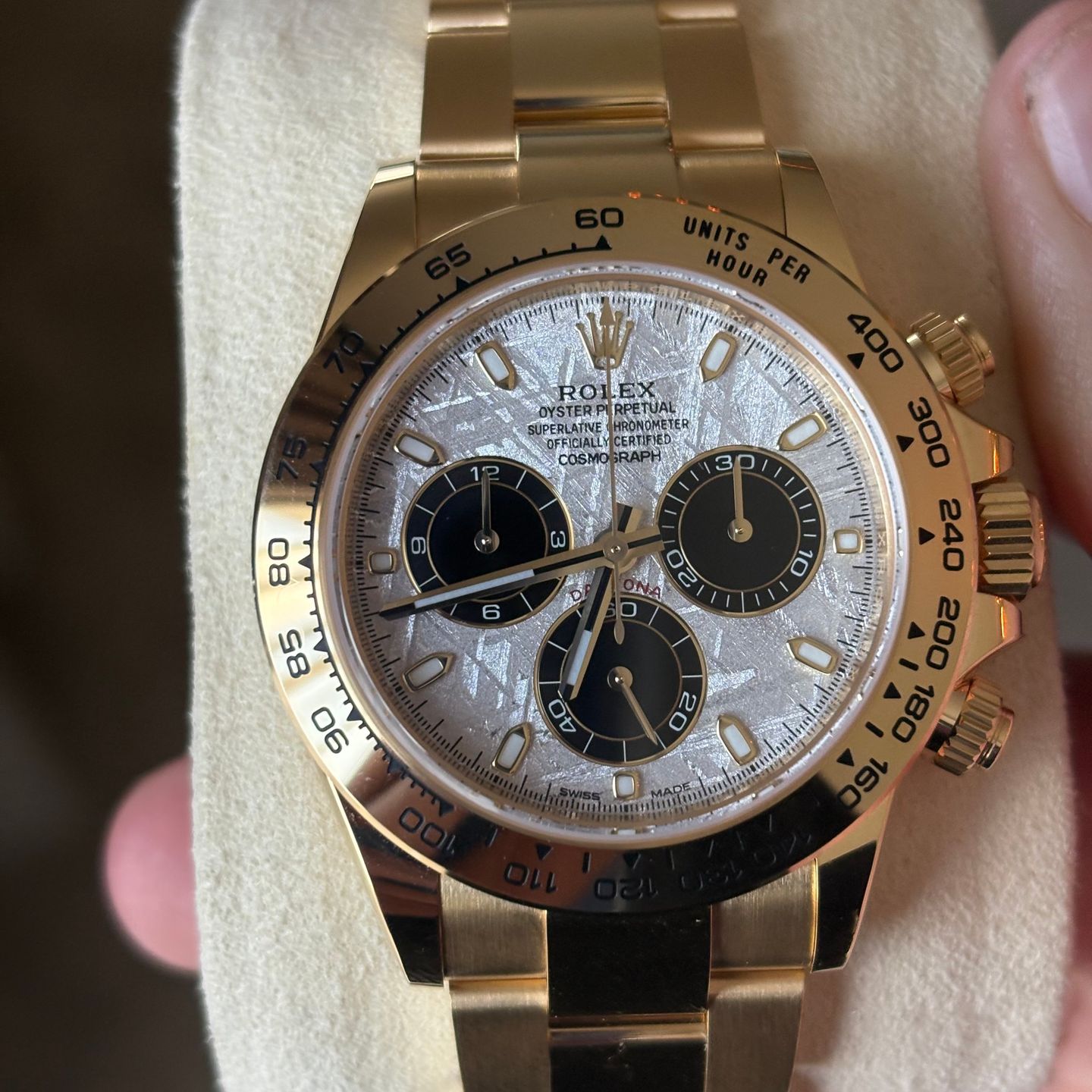 Rolex Daytona 116508 (2023) - Unknown dial 40 mm Yellow Gold case (3/5)