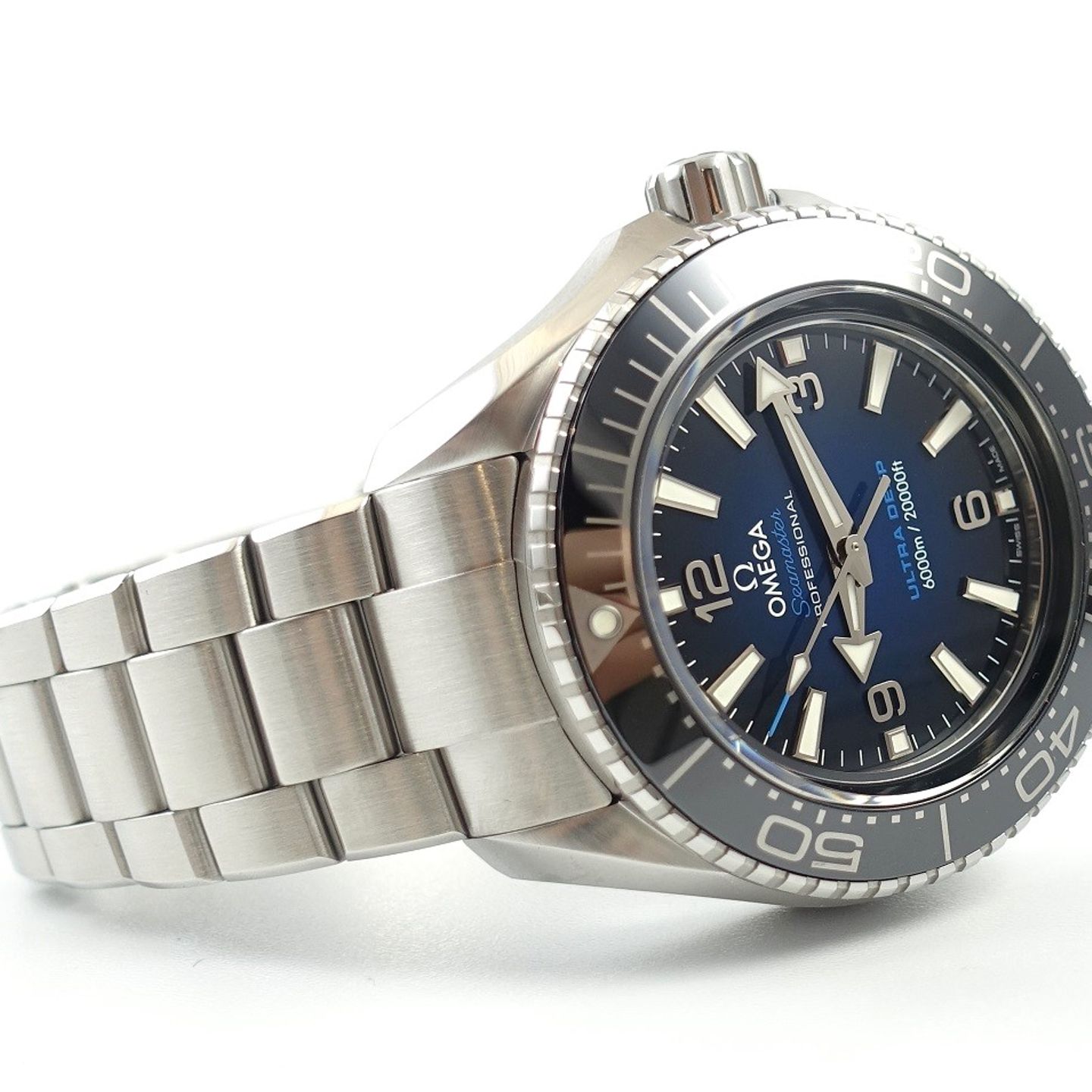 Omega Seamaster Planet Ocean 215.30.46.21.03.001 (2024) - Blue dial 46 mm Steel case (6/8)