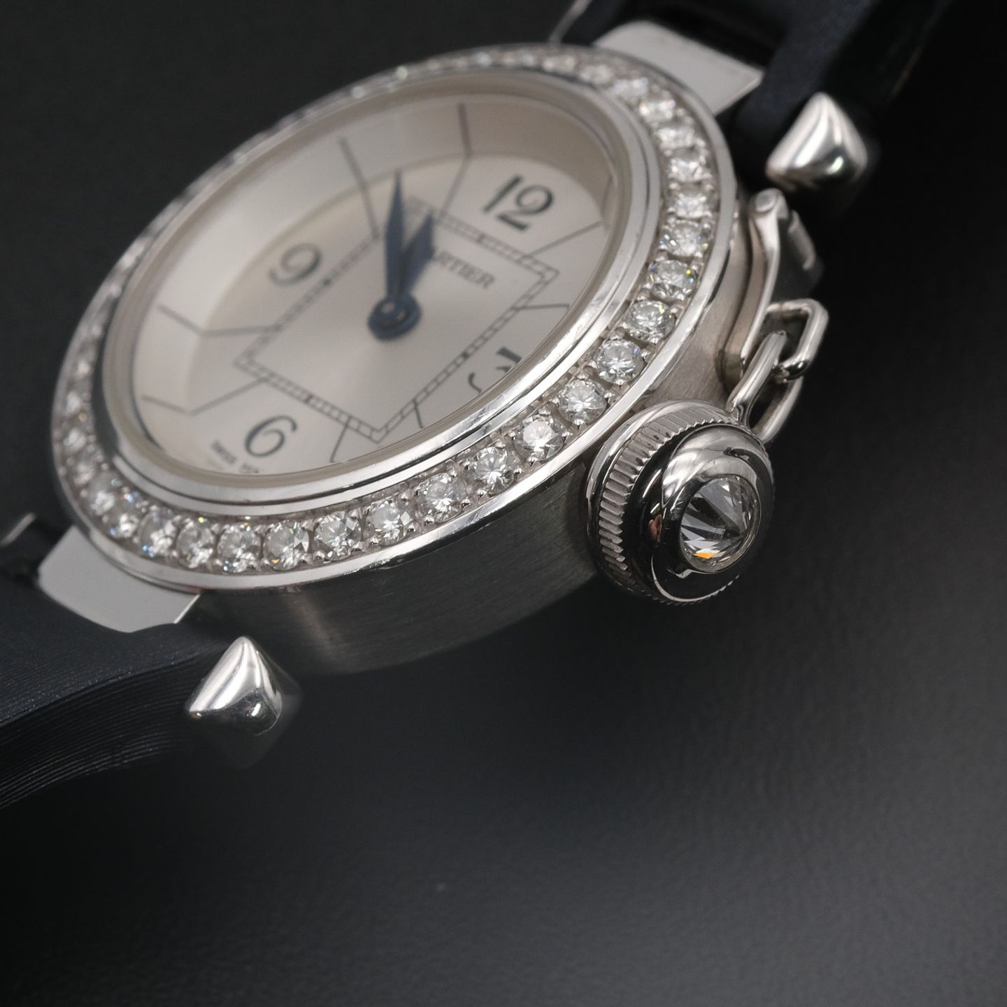 Cartier Pasha WJ124027 (2011) - Silver dial 27 mm White Gold case (2/8)