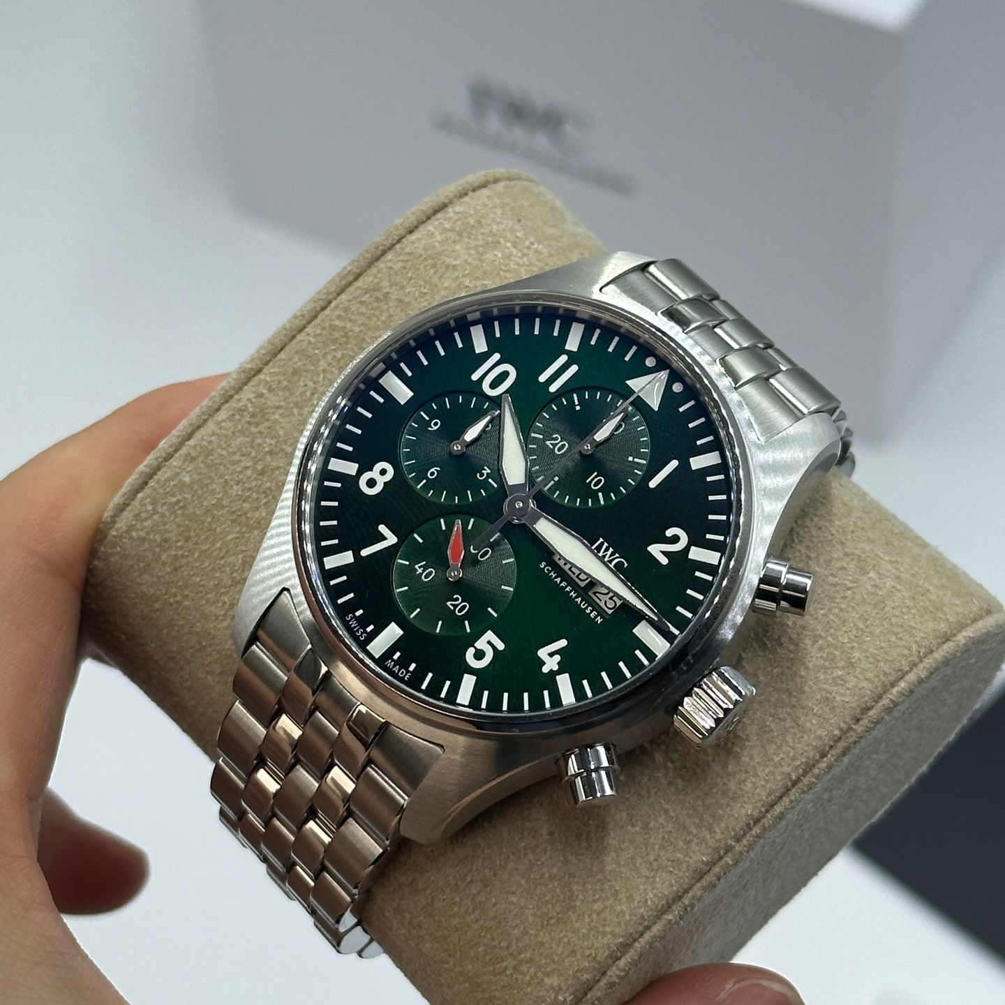 IWC Pilot Chronograph IW378006 (2023) - Green dial 43 mm Steel case (3/8)