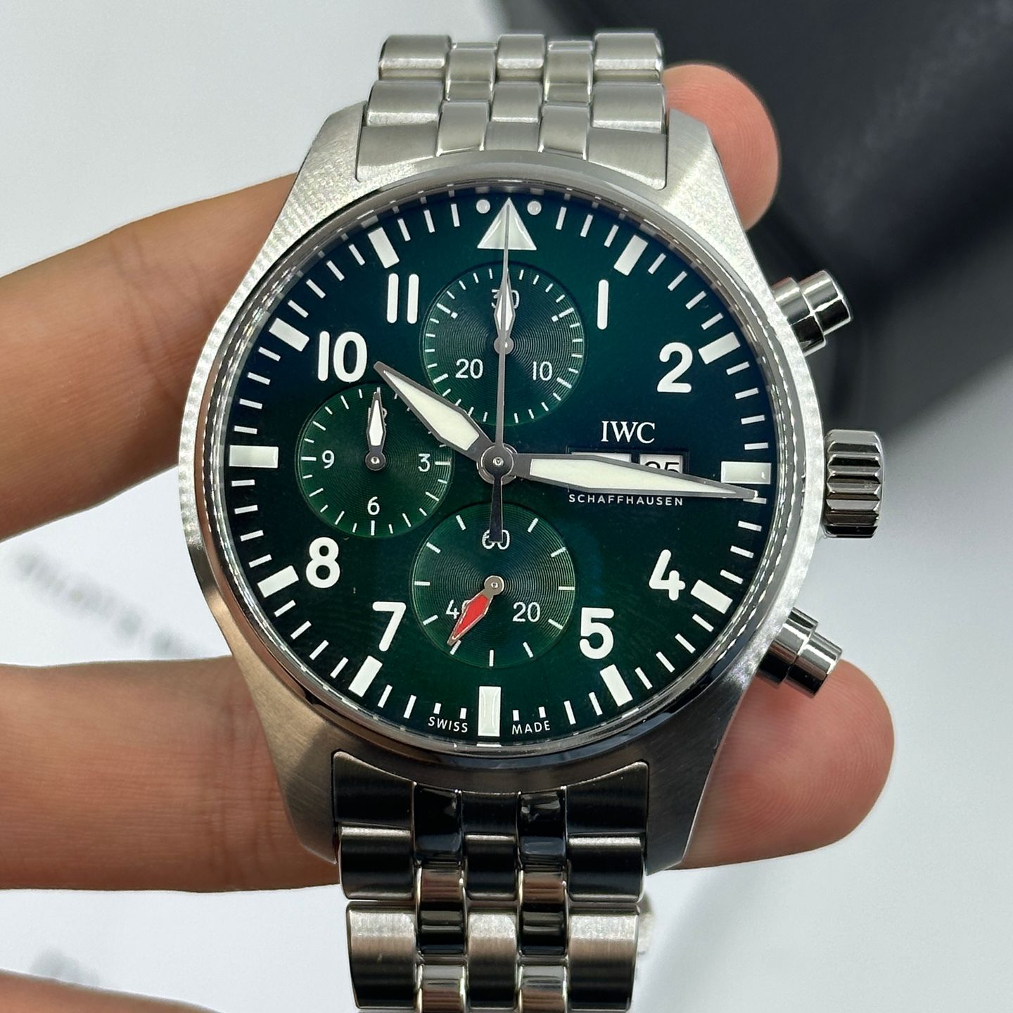 IWC Pilot Chronograph IW378006 (2023) - Groen wijzerplaat 43mm Staal (5/8)