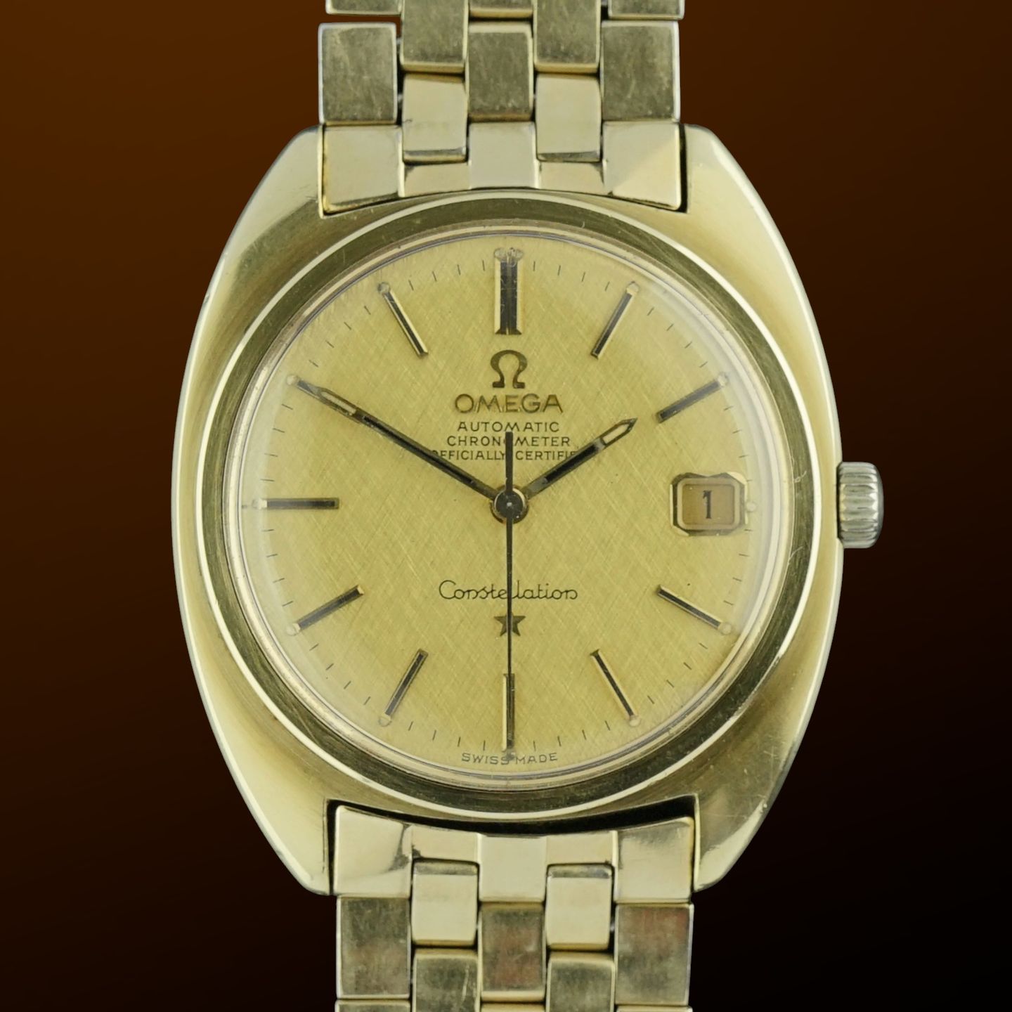 Omega Constellation 168.017 (1970) - Gold dial 35 mm Gold/Steel case (1/8)