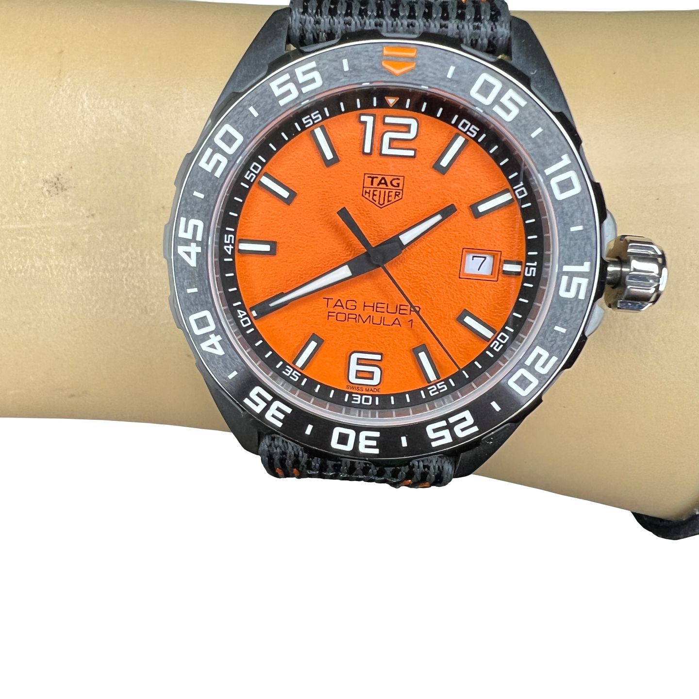 TAG Heuer Formula 1 Quartz WAZ101A.FC8305 (2024) - Orange dial 43 mm Steel case (2/8)