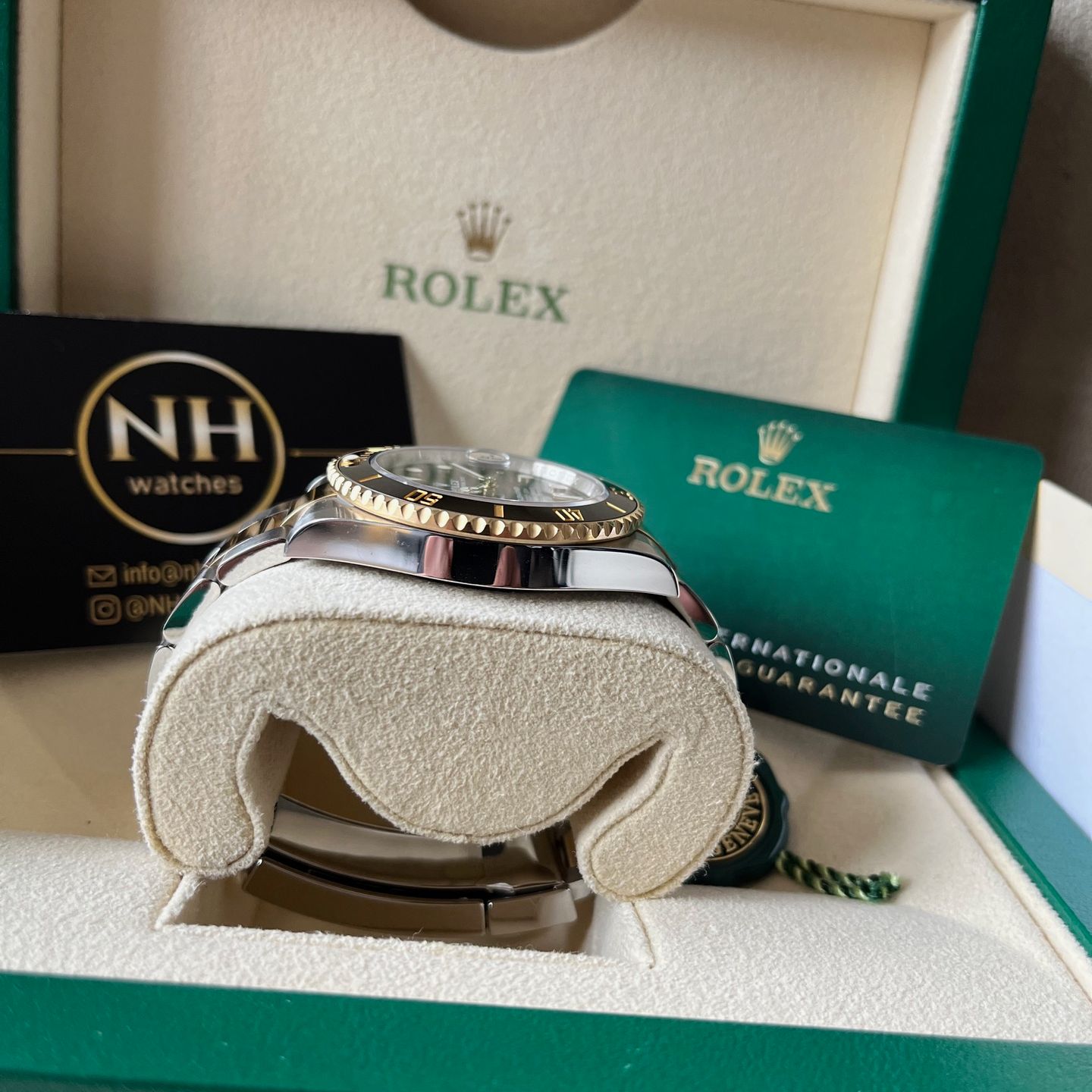 Rolex Submariner Date 126613LN - (4/7)