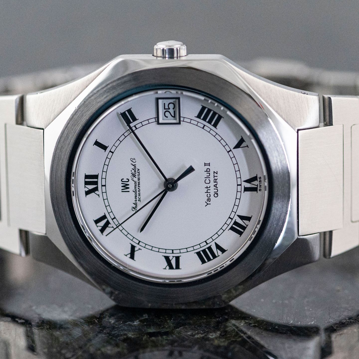 IWC Yacht Club IW3012 (1978) - White dial 38 mm Steel case (2/8)