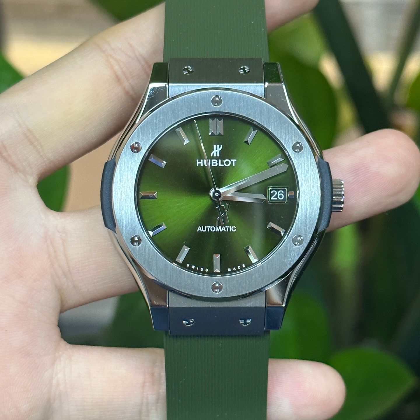 Hublot Classic Fusion 565.NX.8970.RX (2023) - Groen wijzerplaat 38mm Titanium (3/5)