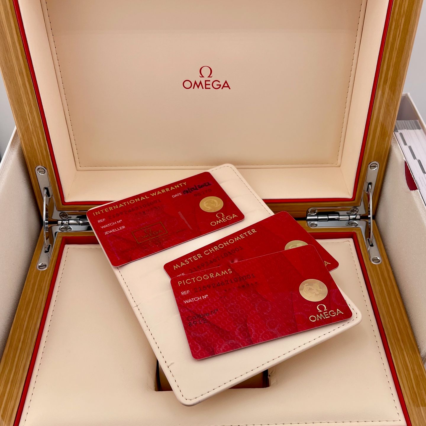 Omega Seamaster Planet Ocean 215.92.46.21.01.001 - (6/6)