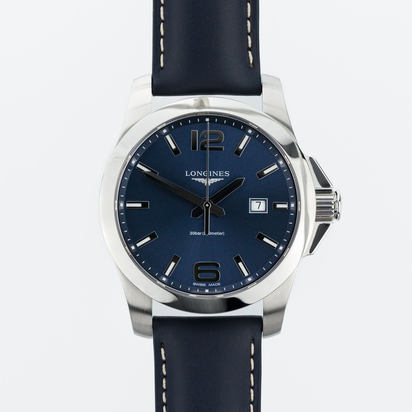 Longines Conquest L3.760.4.96.6 (2023) - Blauw wijzerplaat 43mm Staal (1/8)