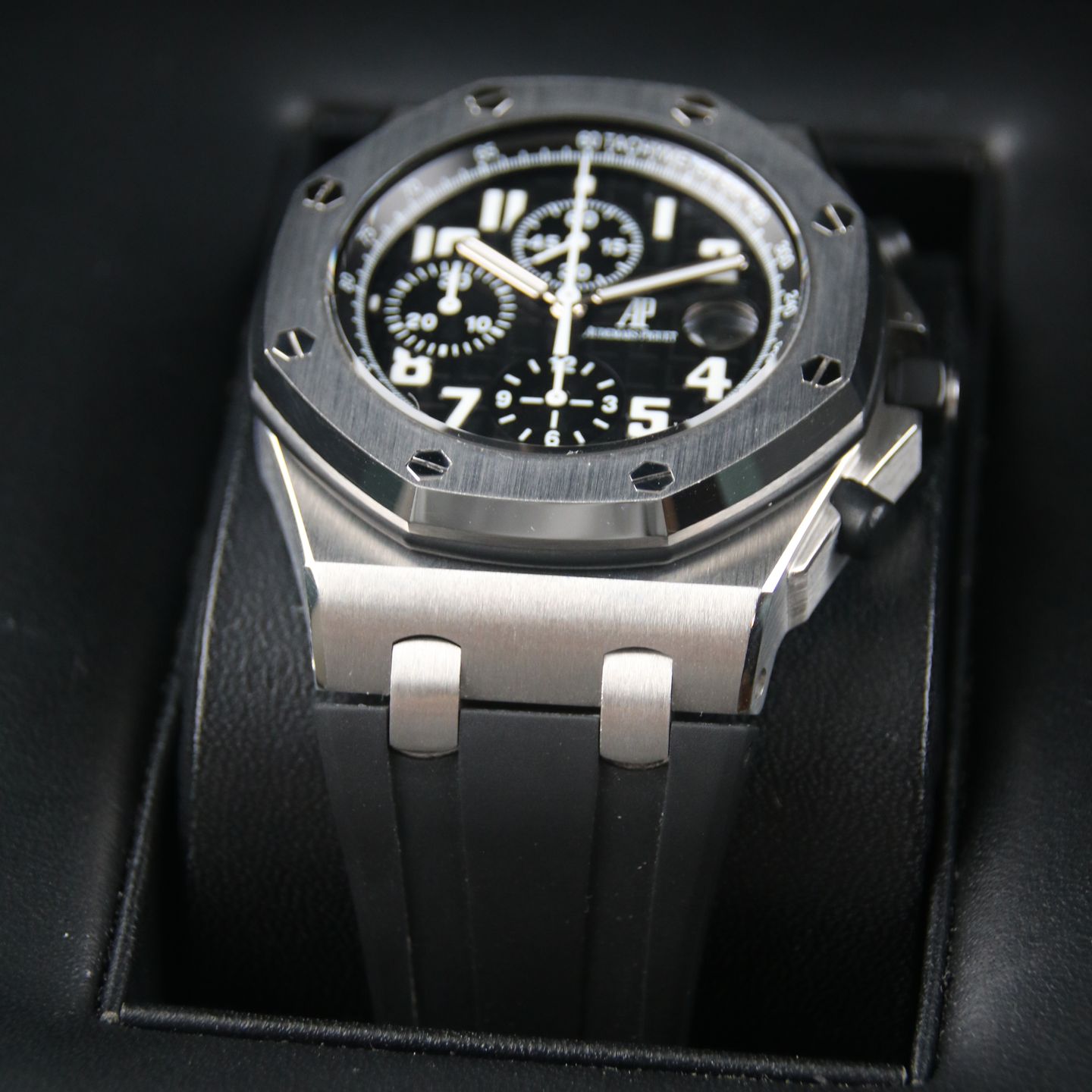Audemars Piguet Royal Oak Offshore Chronograph 26020ST.OO.D001IN.01 (2005) - Black dial 42 mm Steel case (3/8)