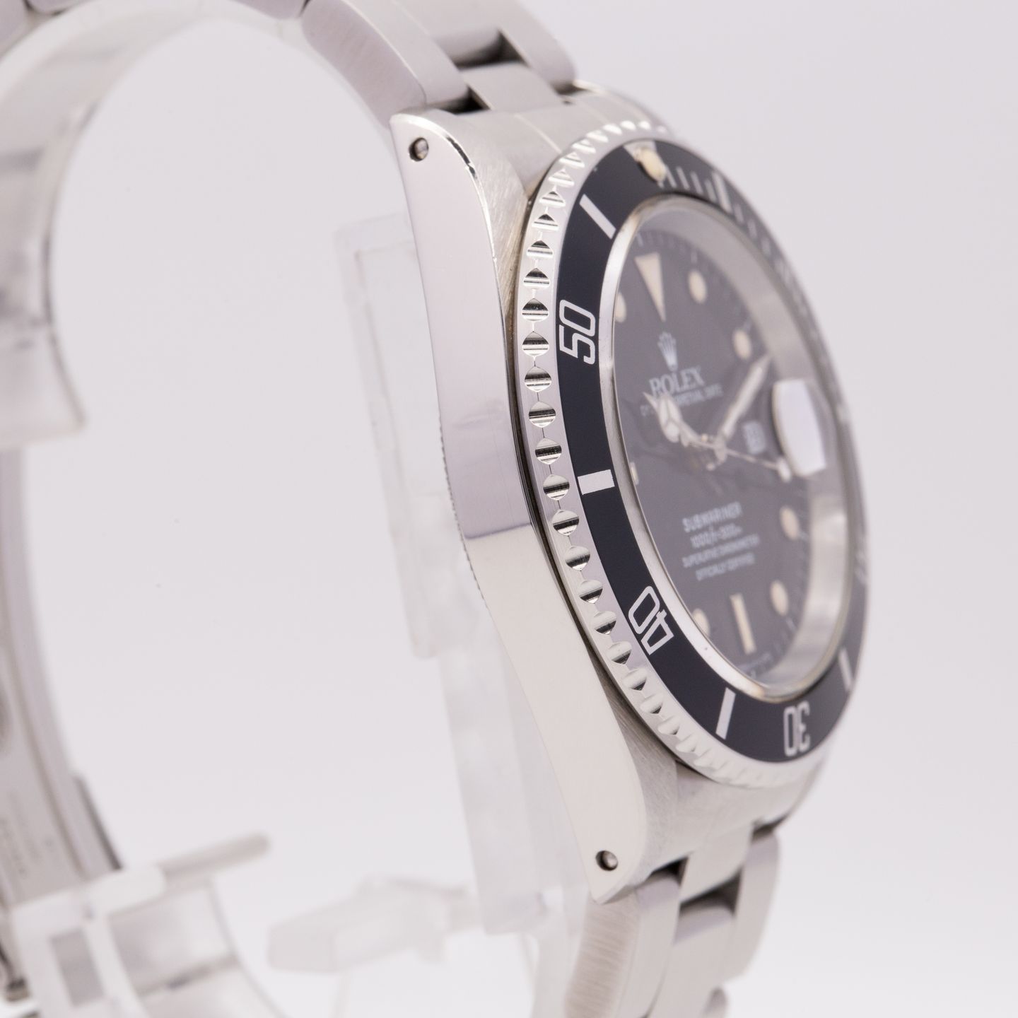 Rolex Submariner Date 16610 (1990) - Black dial 40 mm Steel case (2/8)