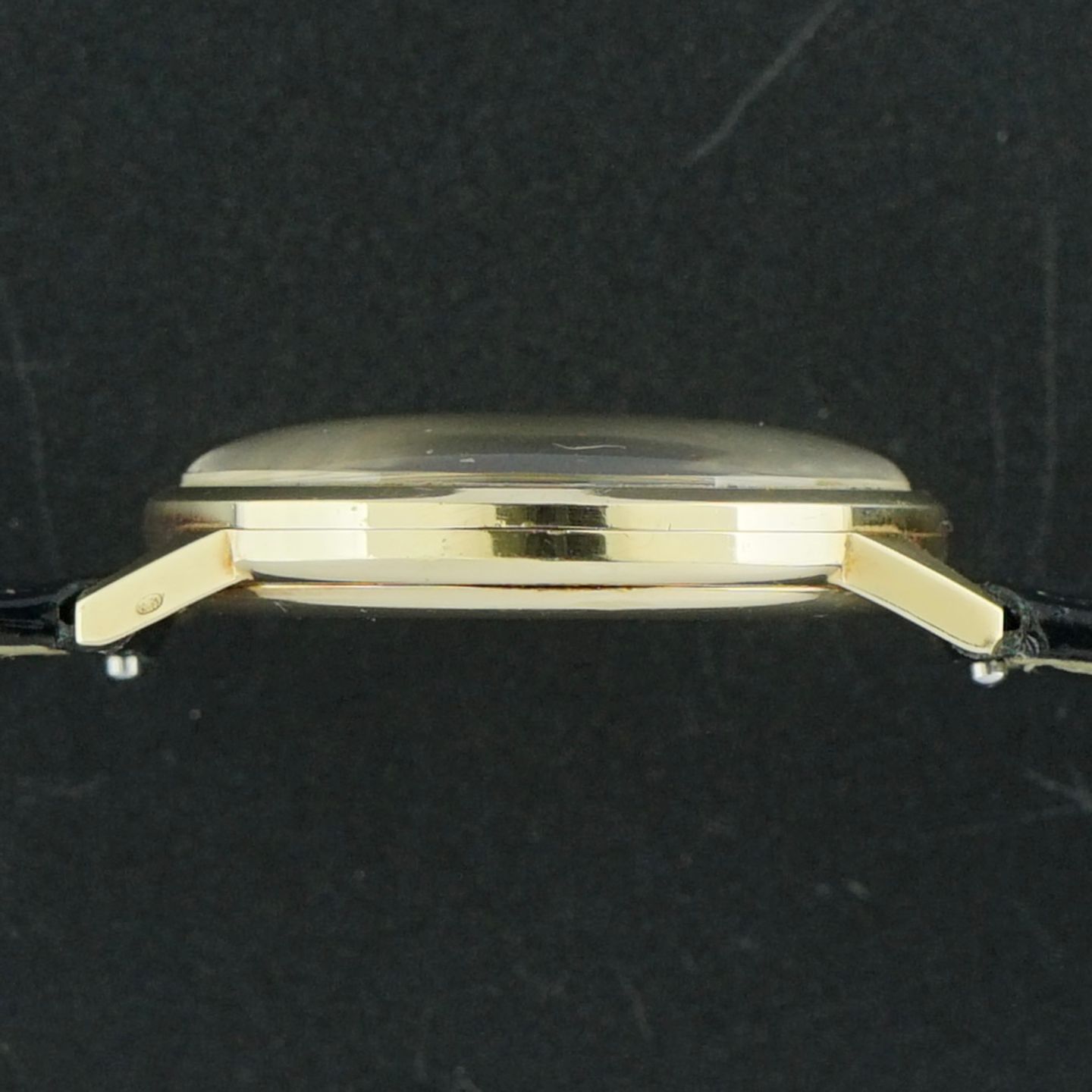 Omega Genève 131.041 - (5/8)