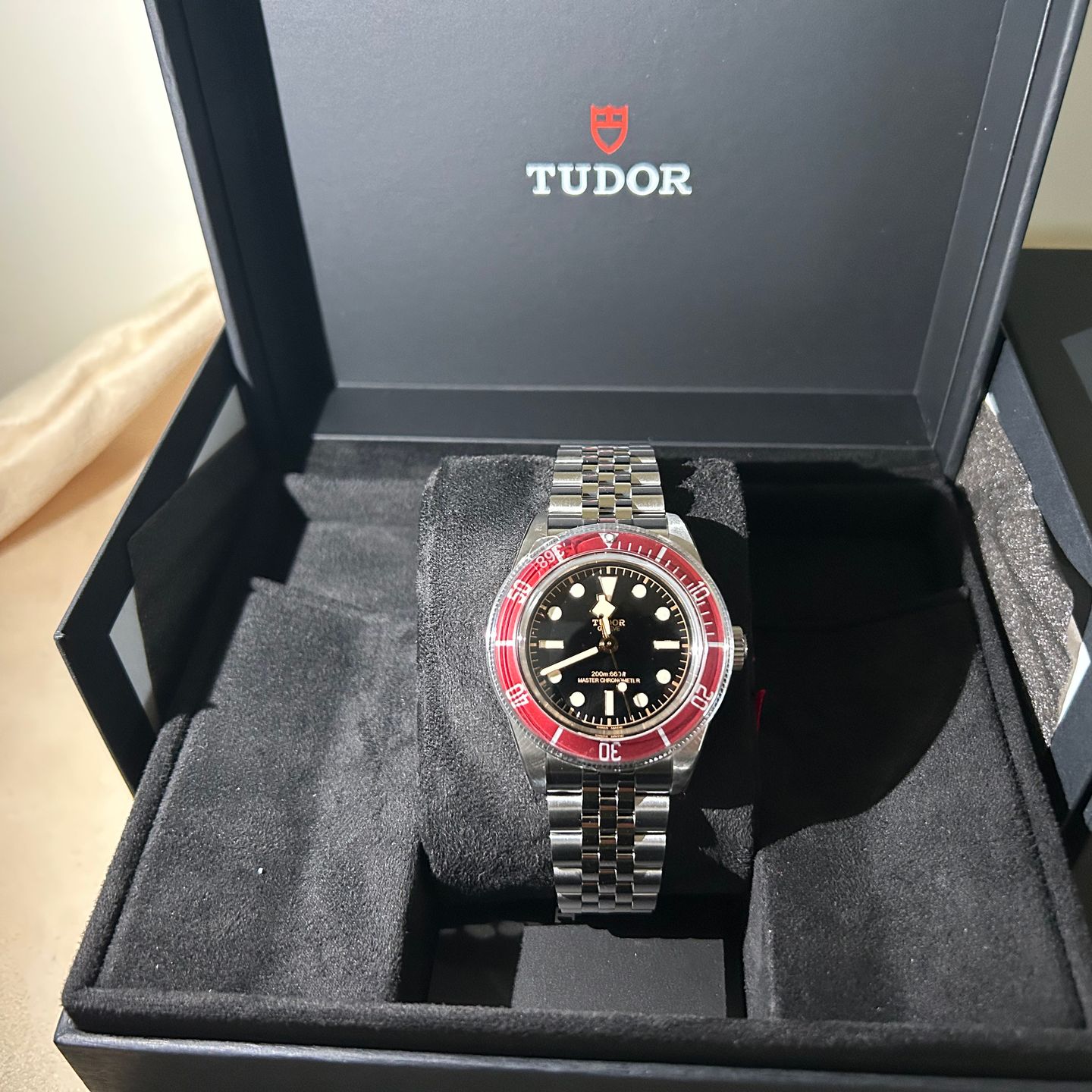 Tudor Black Bay 41 7941A1A0RU (2024) - Zwart wijzerplaat 41mm Staal (2/8)