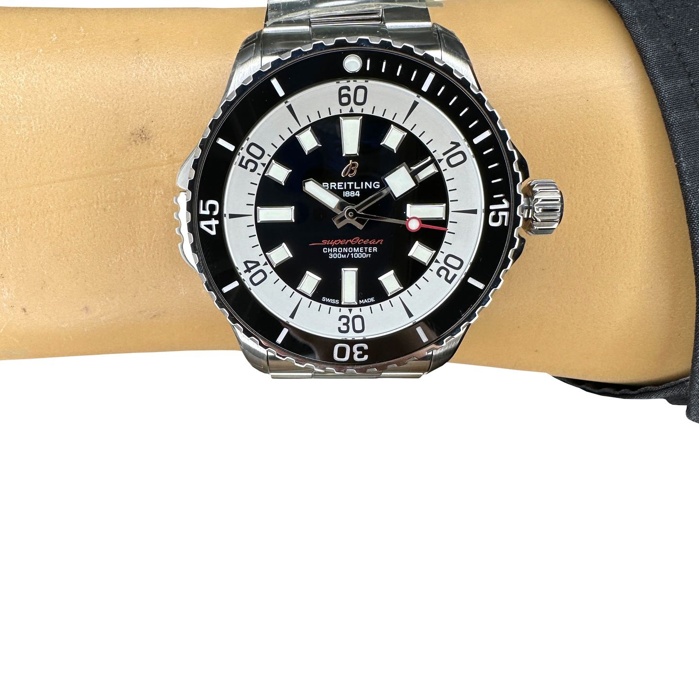 Breitling Superocean A17378211B1A1 (2024) - Zwart wijzerplaat 46mm Staal (2/8)