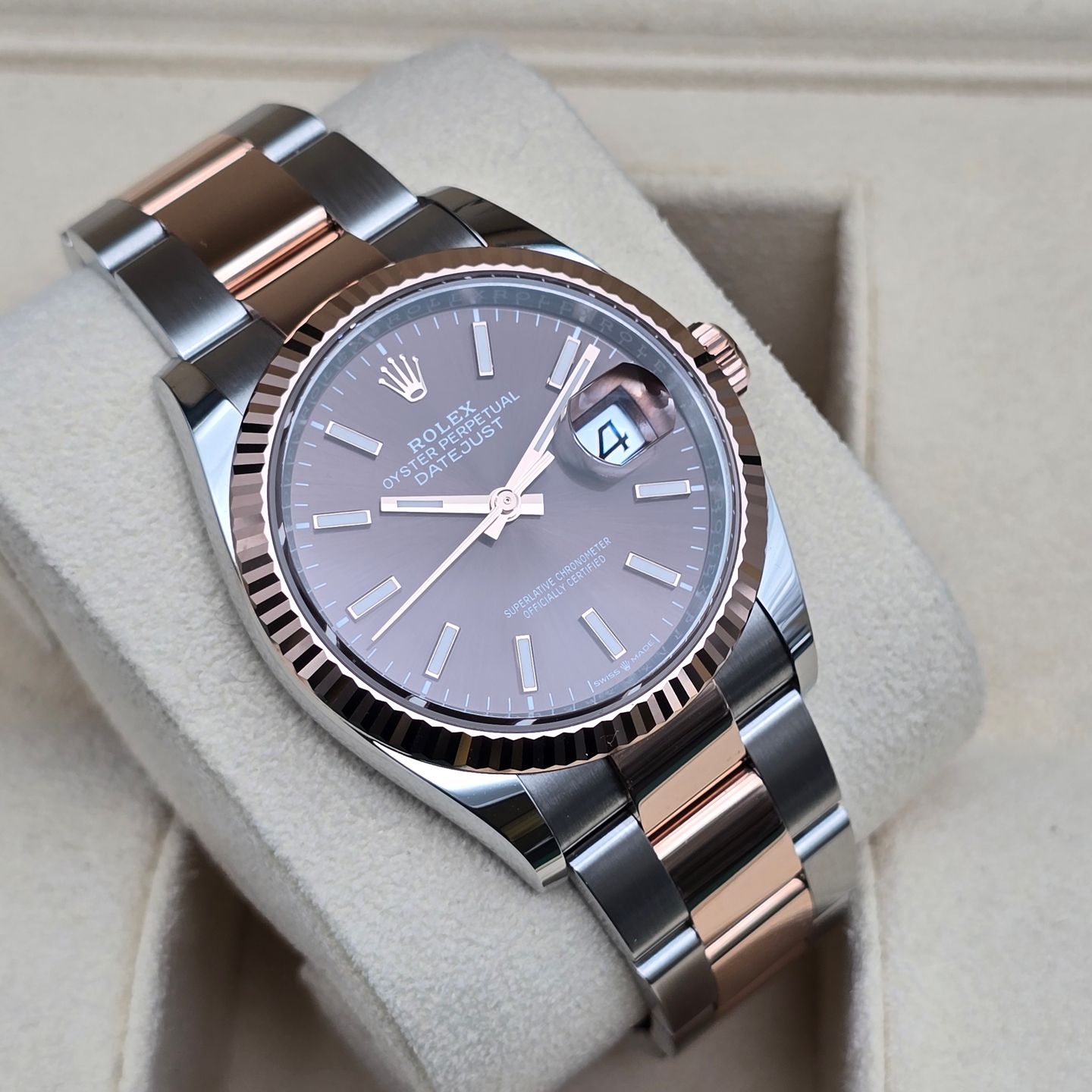 Rolex Datejust 36 126231 (2024) - Brown dial 36 mm Gold/Steel case (3/8)