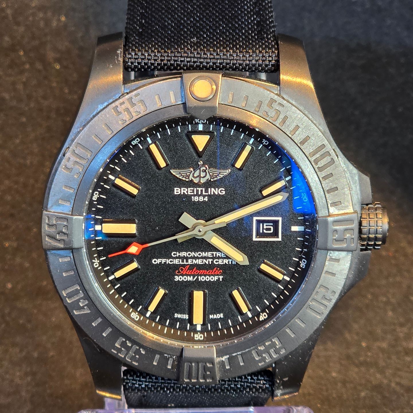 Breitling Avenger Blackbird V1731010/BD12 (Unknown (random serial)) - Black dial 48 mm Titanium case (1/8)