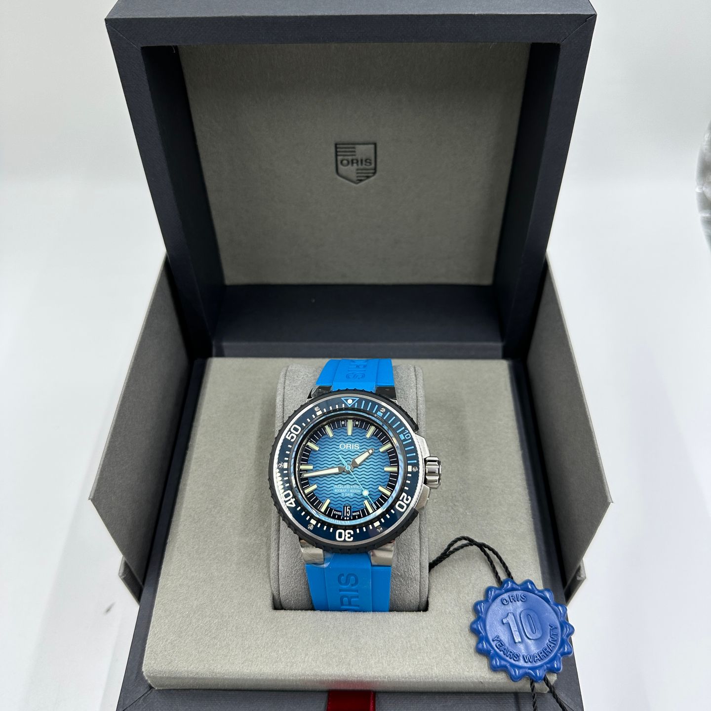 Oris Aquis Titan 01 400 7777 7155-Set (2023) - Blue dial 50 mm Steel case (2/8)