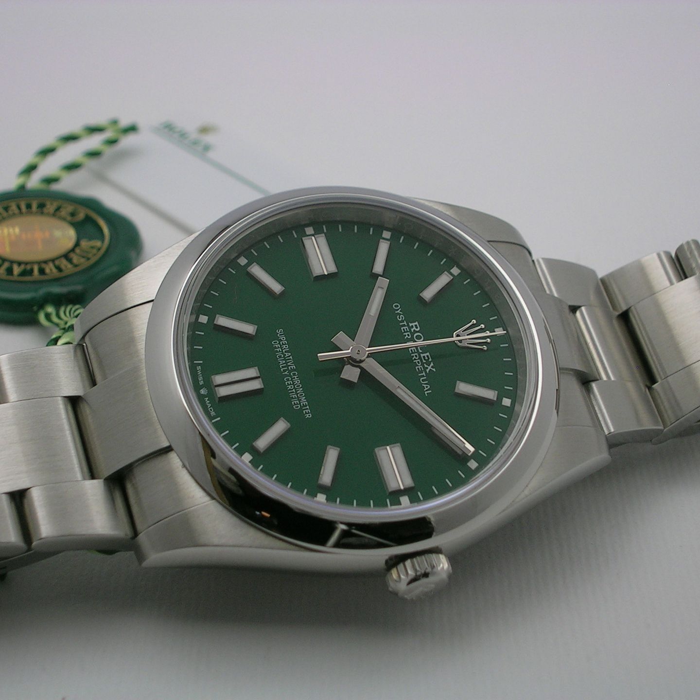 Rolex Oyster Perpetual 41 124300 (2025) - Groen wijzerplaat 41mm Staal (2/4)