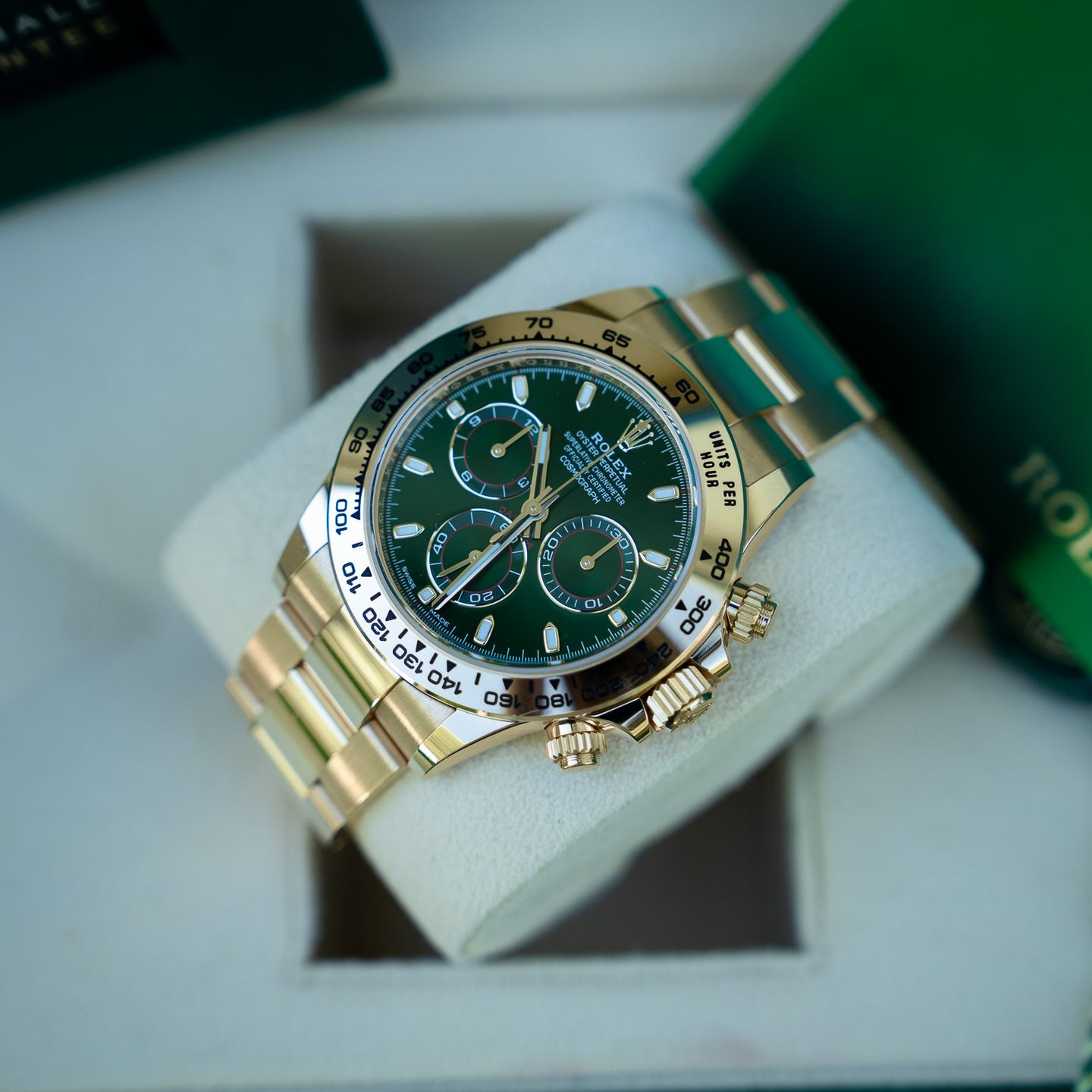 Rolex Daytona 116508 (2019) - Green dial 40 mm Yellow Gold case (1/8)