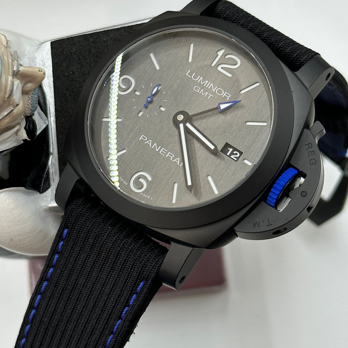 Panerai Luminor Base PAM01176 - (1/8)