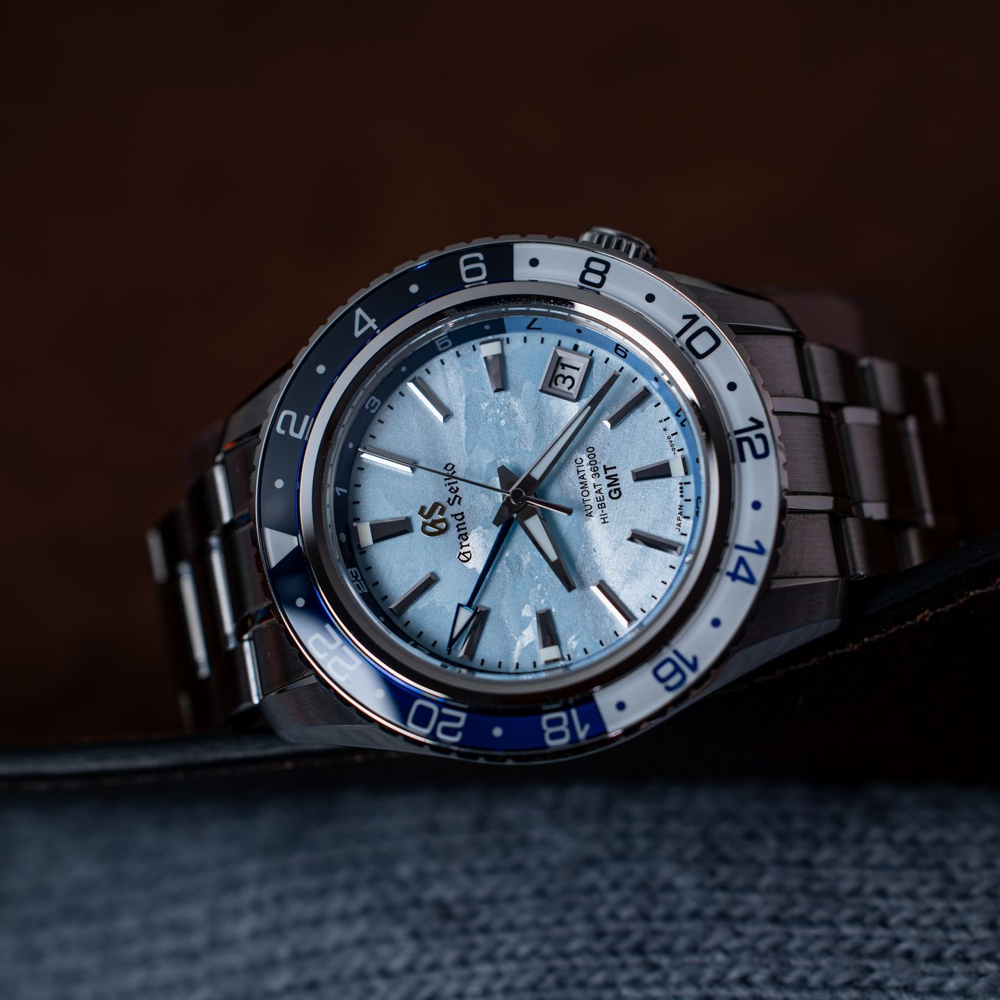Grand Seiko Sport Collection SBGJ275 - (1/8)