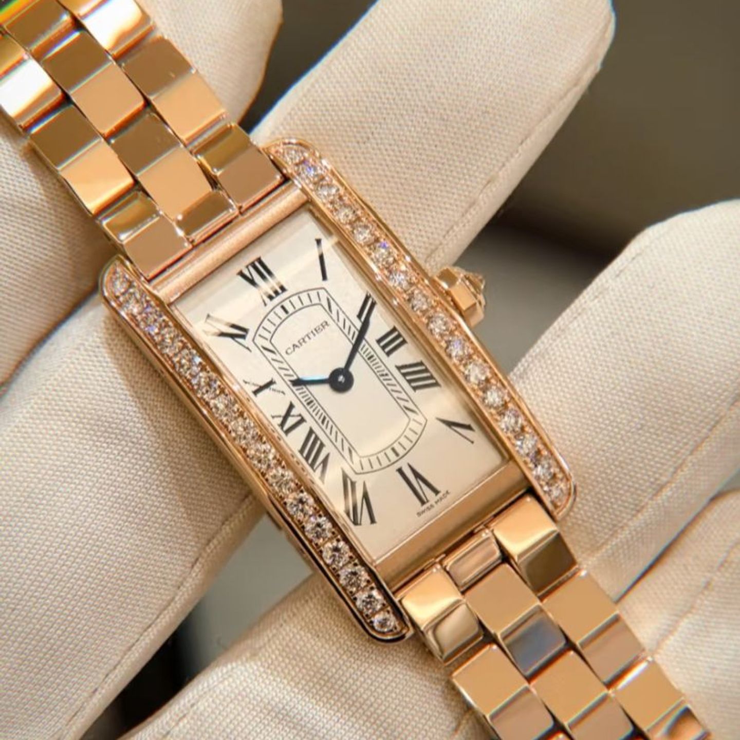 Cartier Tank Américaine WJTA0057 (2025) - Silver dial 15 mm Rose Gold case (1/2)