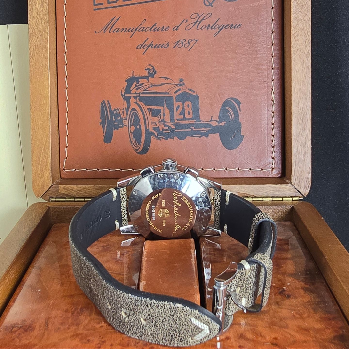 Eberhard & Co. Tazio Nuvolari 31030 (Unknown (random serial)) - Black dial 40 mm Steel case (7/7)