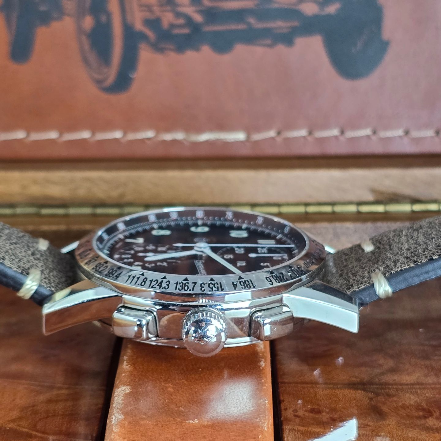 Eberhard & Co. Tazio Nuvolari 31030 (Unknown (random serial)) - Black dial 40 mm Steel case (4/7)