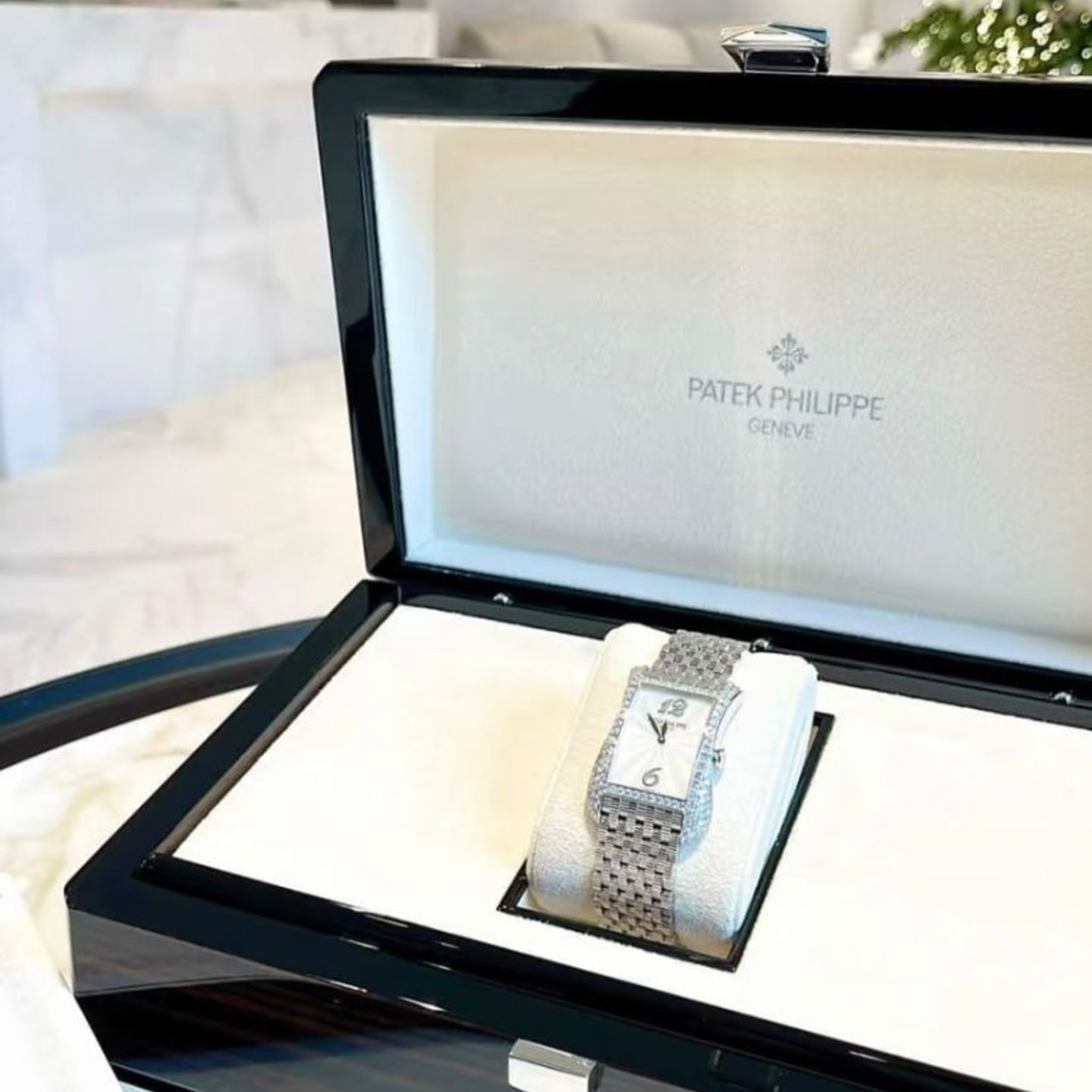 Patek Philippe Gondolo 4972G-001 - (2/2)