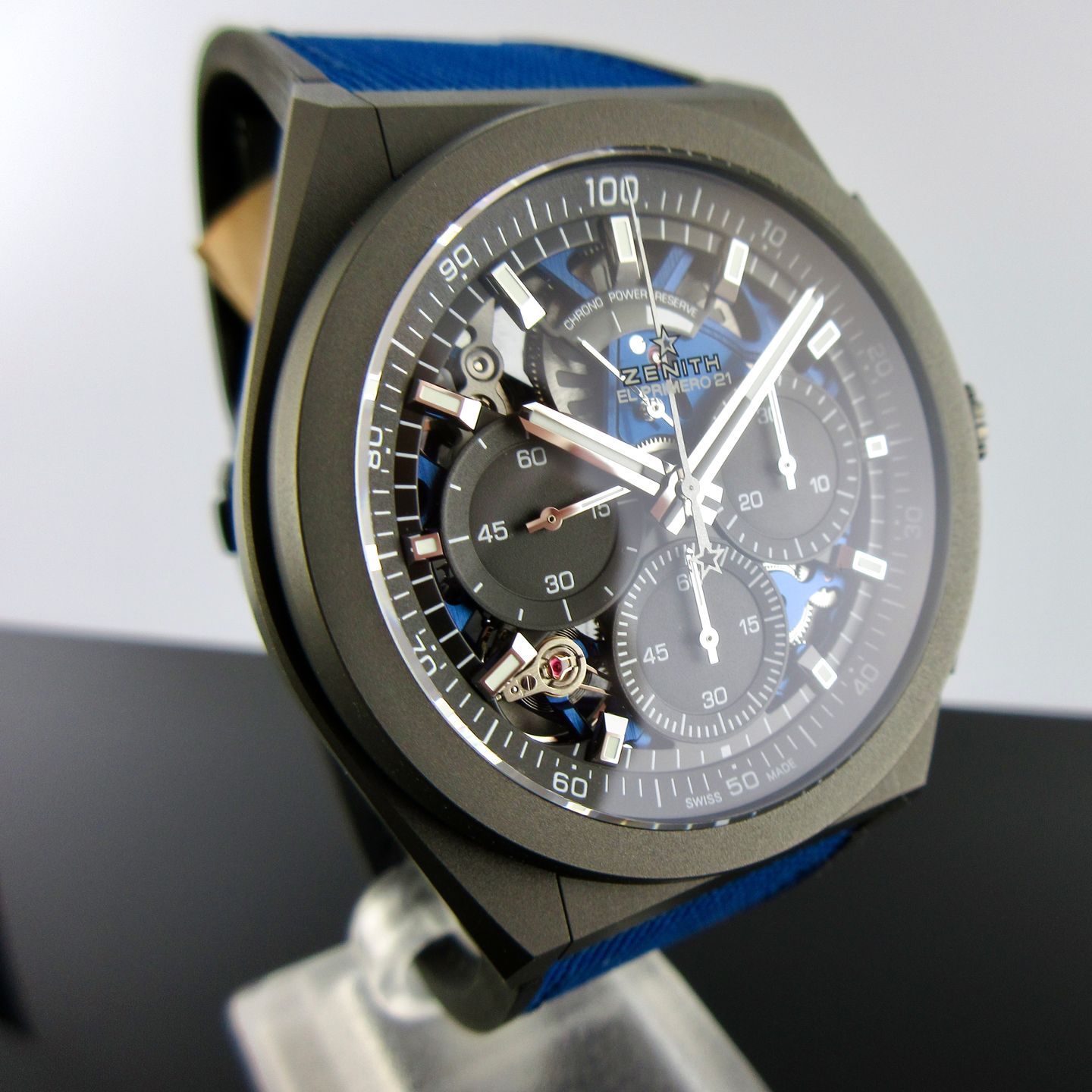 Zenith Defy El Primero 97.9001.9004/81.R946 (2025) - Transparent dial 44 mm Titanium case (4/8)